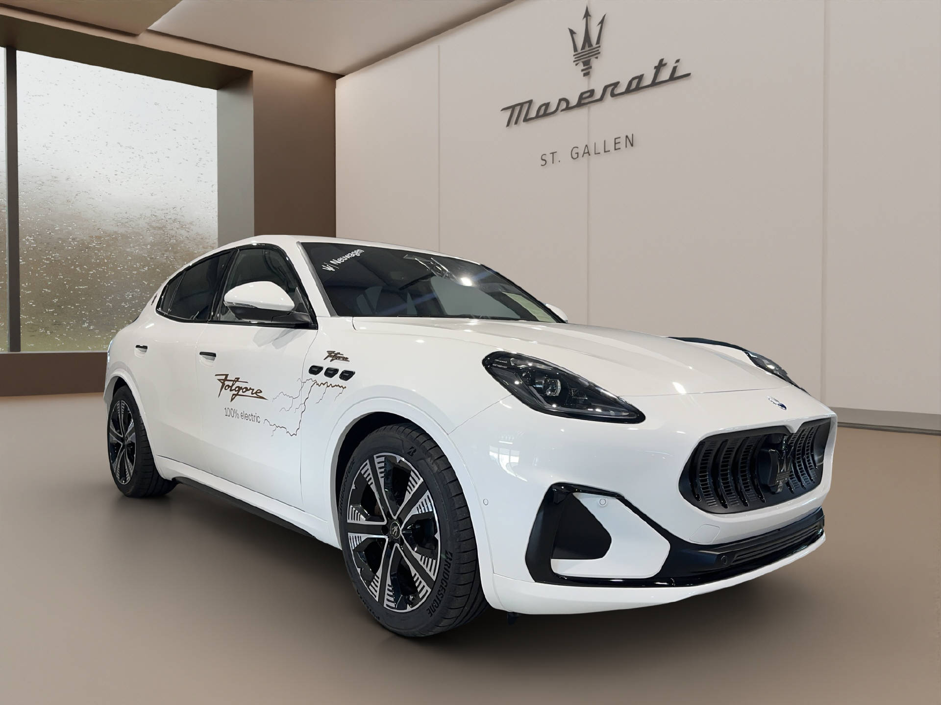 MASERATI Grecale Folgore-showroom-element-2