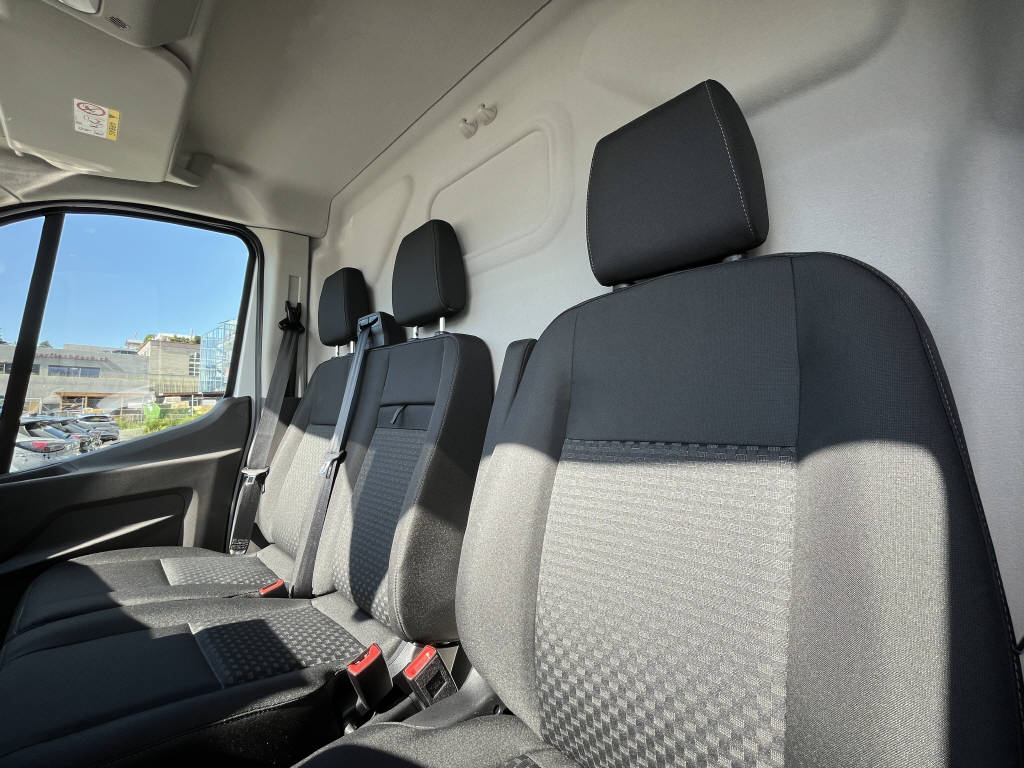 FORD E-Transit Van 350 L3H2 67kWh Trend-image-5