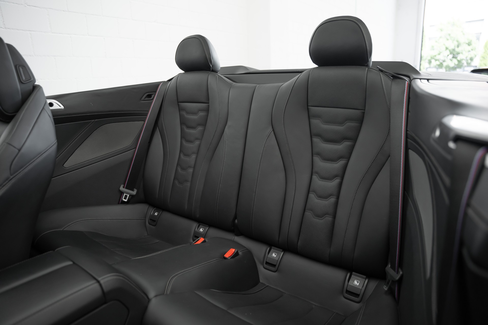 BMW 840d xDrive M Sport Steptronic-image-12