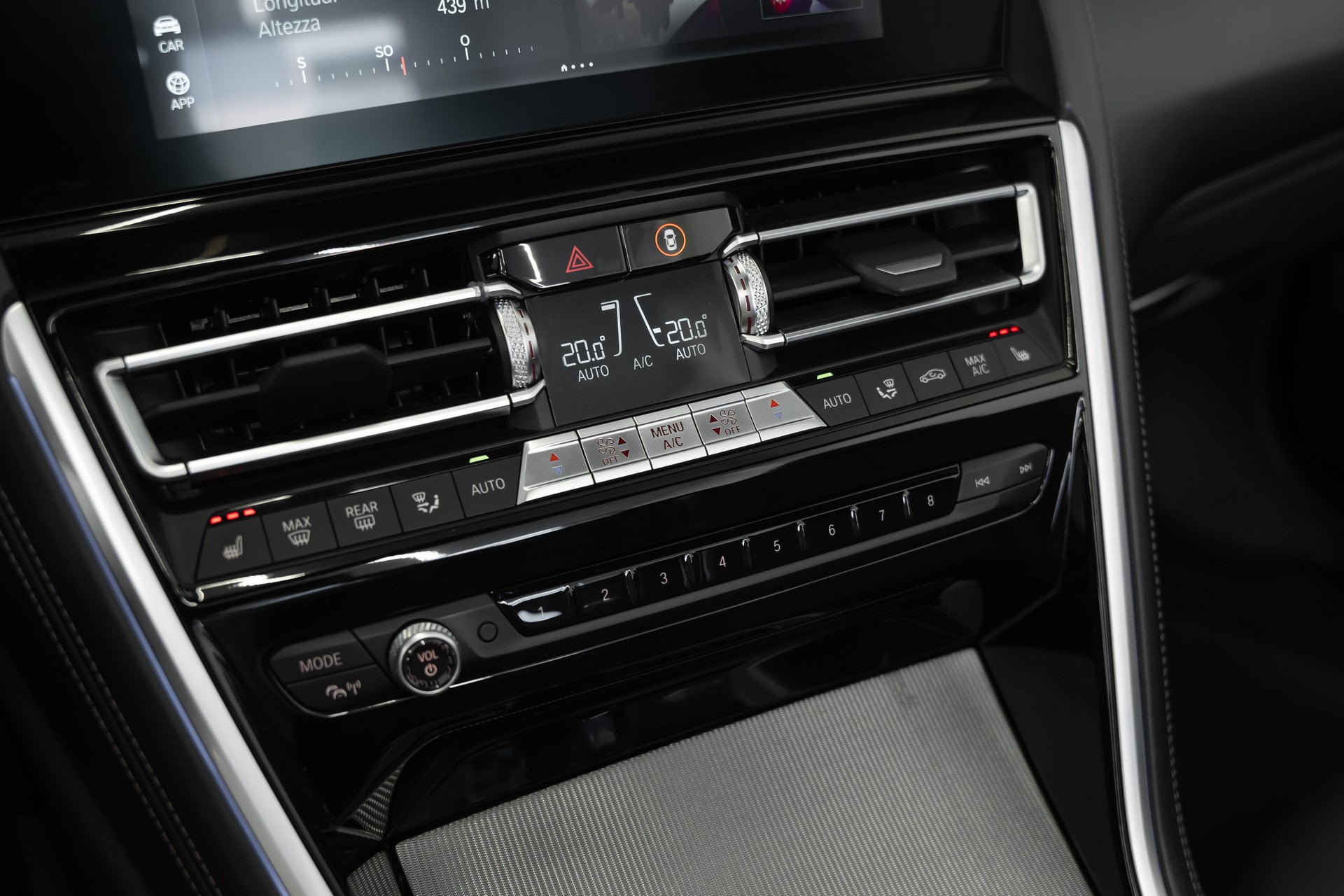 BMW 840d xDrive M Sport Steptronic-image-23