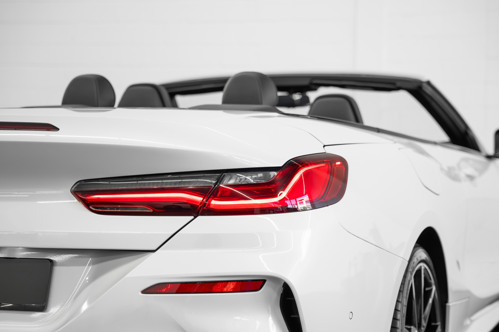 BMW 840d xDrive M Sport Steptronic-image-9