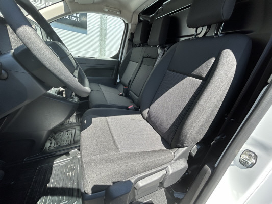TOYOTA Proace 1.5D Panel M Activ-image-6