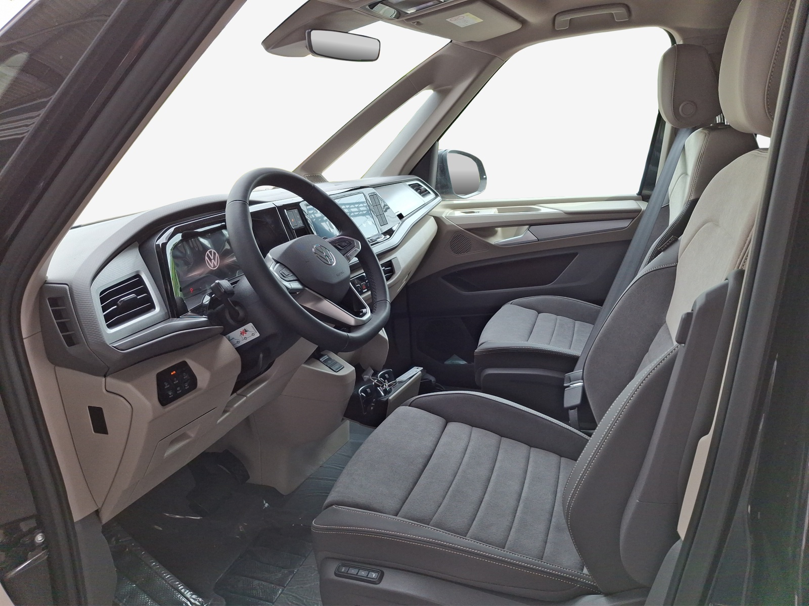 VW California 2.0 TSI Beach Tour-image-7