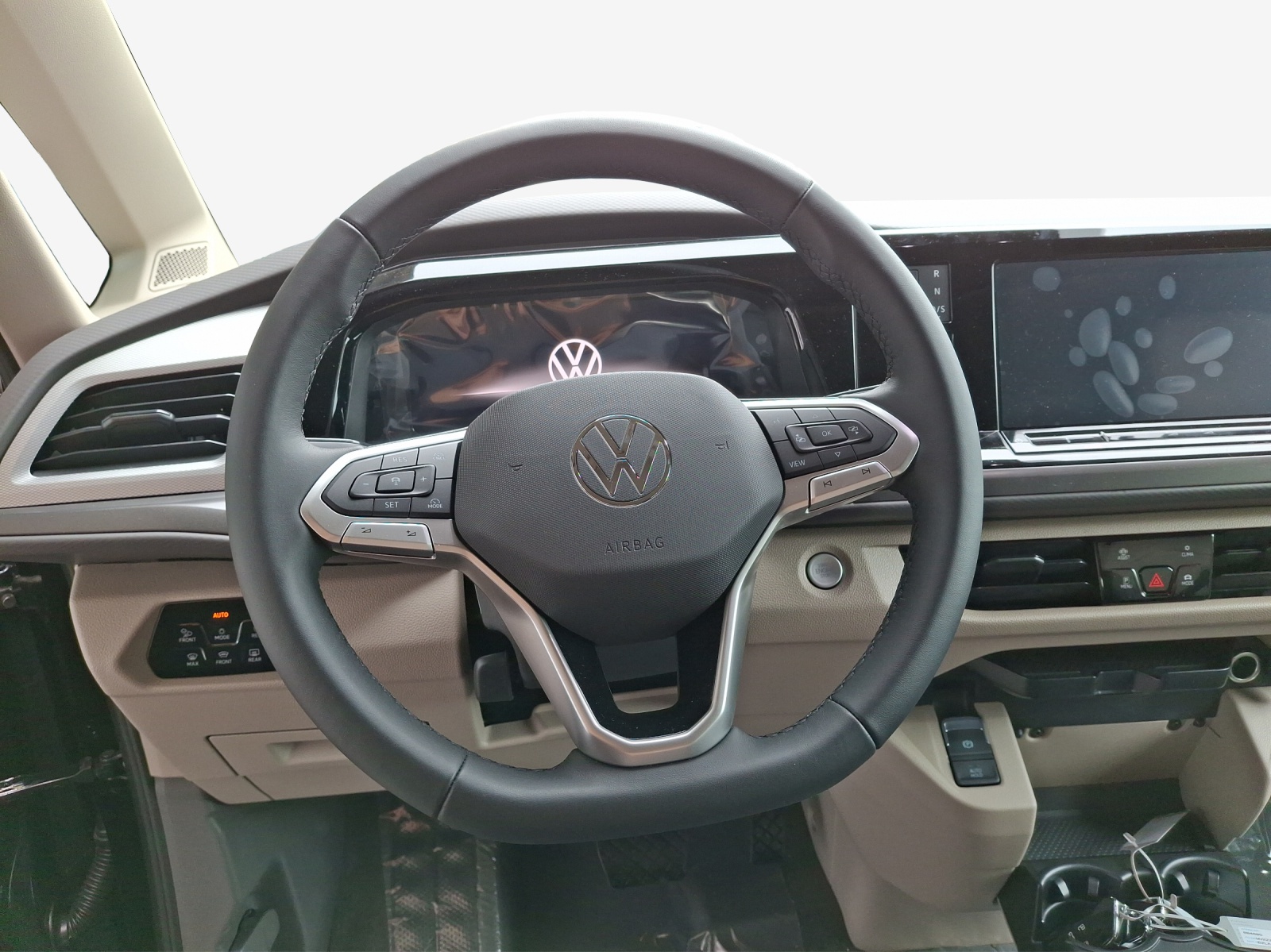 VW California 2.0 TSI Beach Tour-image-9