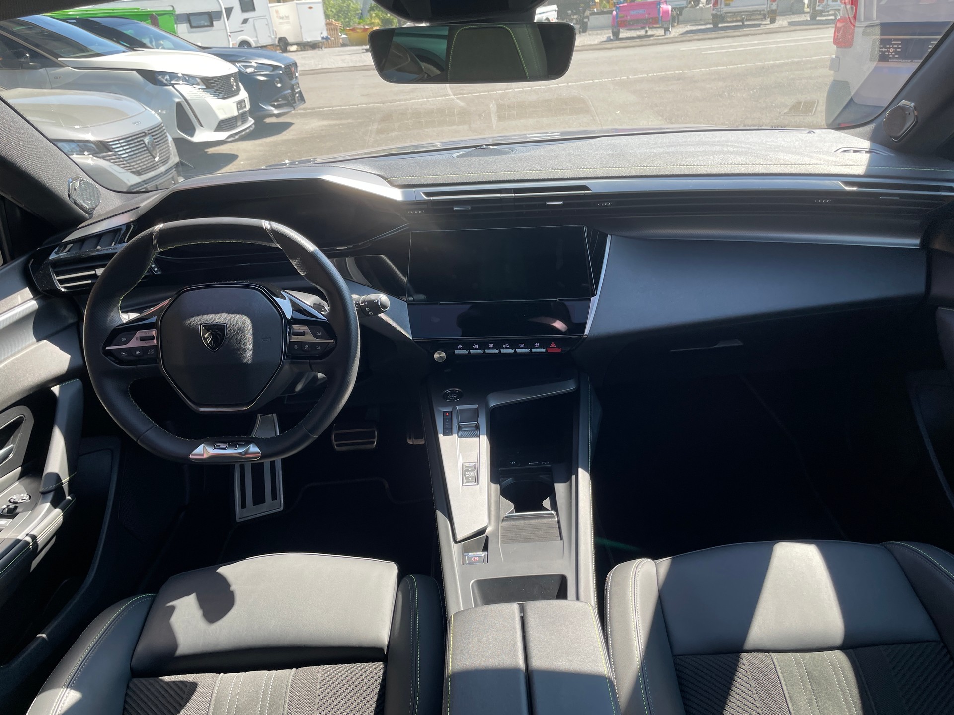 PEUGEOT 308 1.6 PHEV 225 GT-image-9