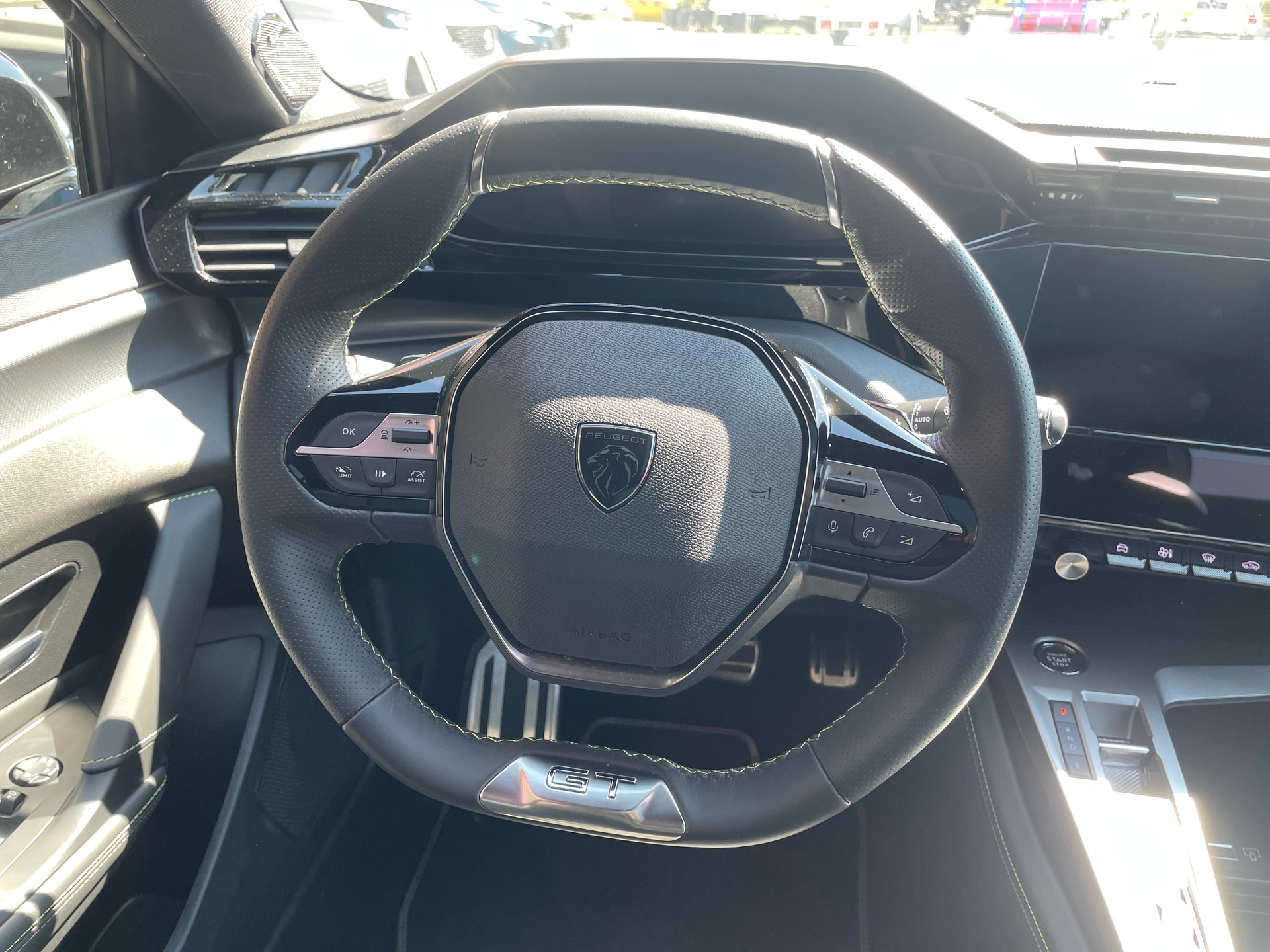 PEUGEOT 308 1.6 PHEV 225 GT-image-10