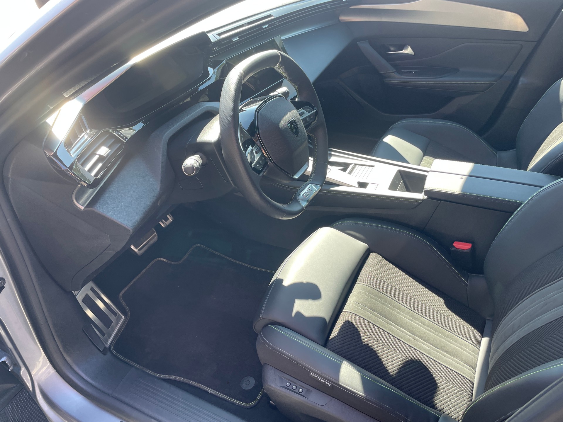 PEUGEOT 308 1.6 PHEV 225 GT-image-16