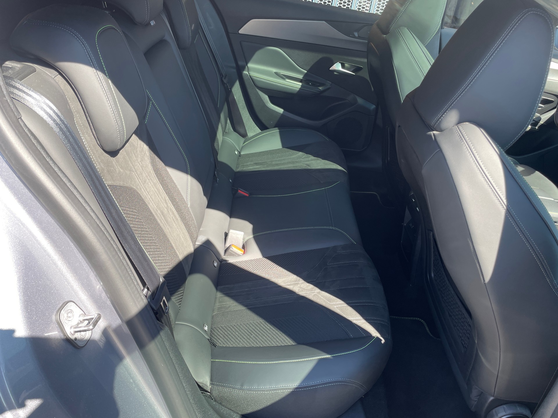 PEUGEOT 308 1.6 PHEV 225 GT-image-6