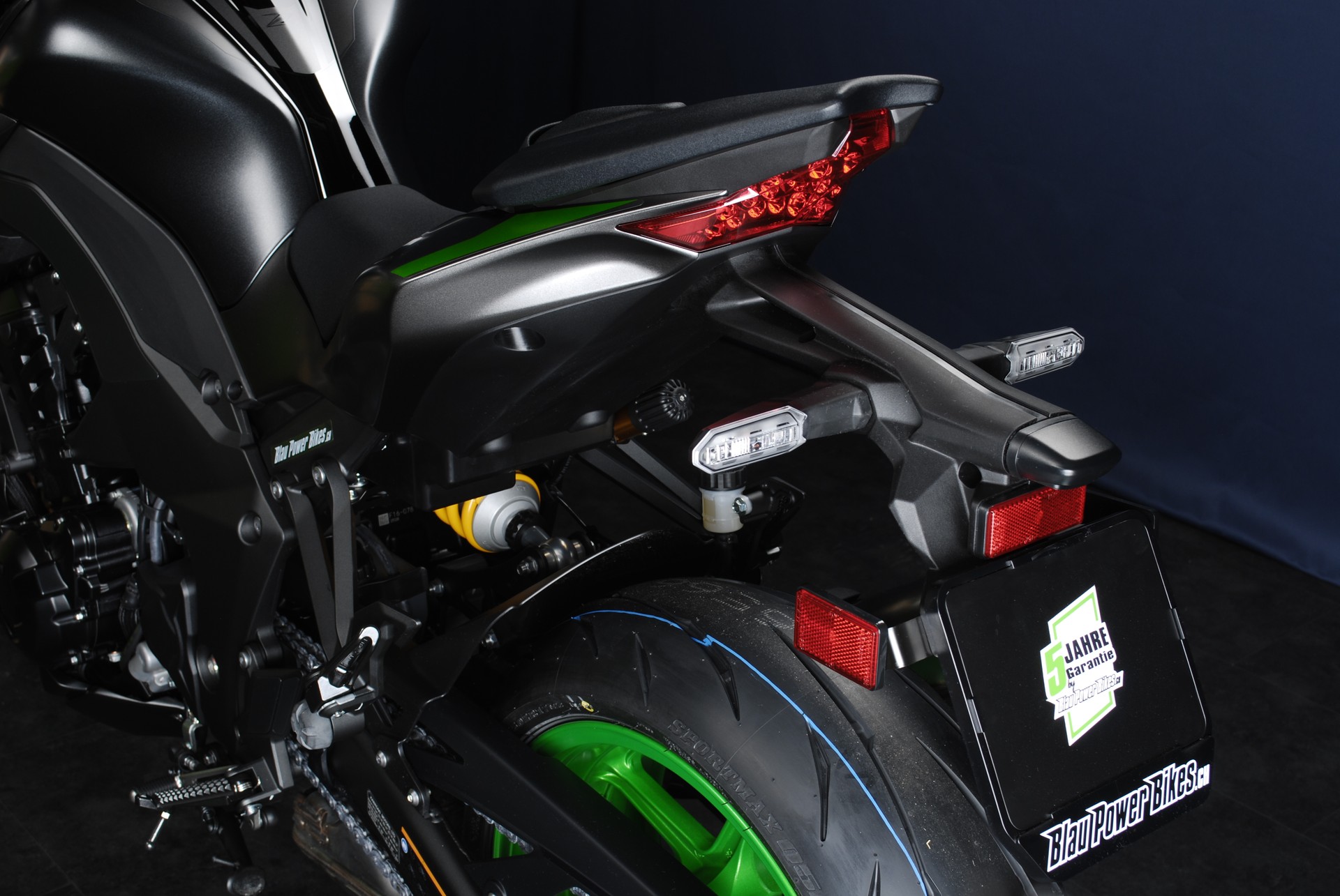 KAWASAKI Z 1100 SE MY26-image-13