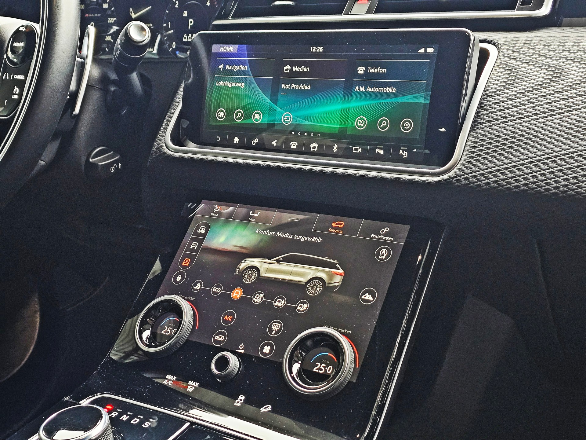 LAND ROVER R-Dynamic D 275 SE Automatic-image-26