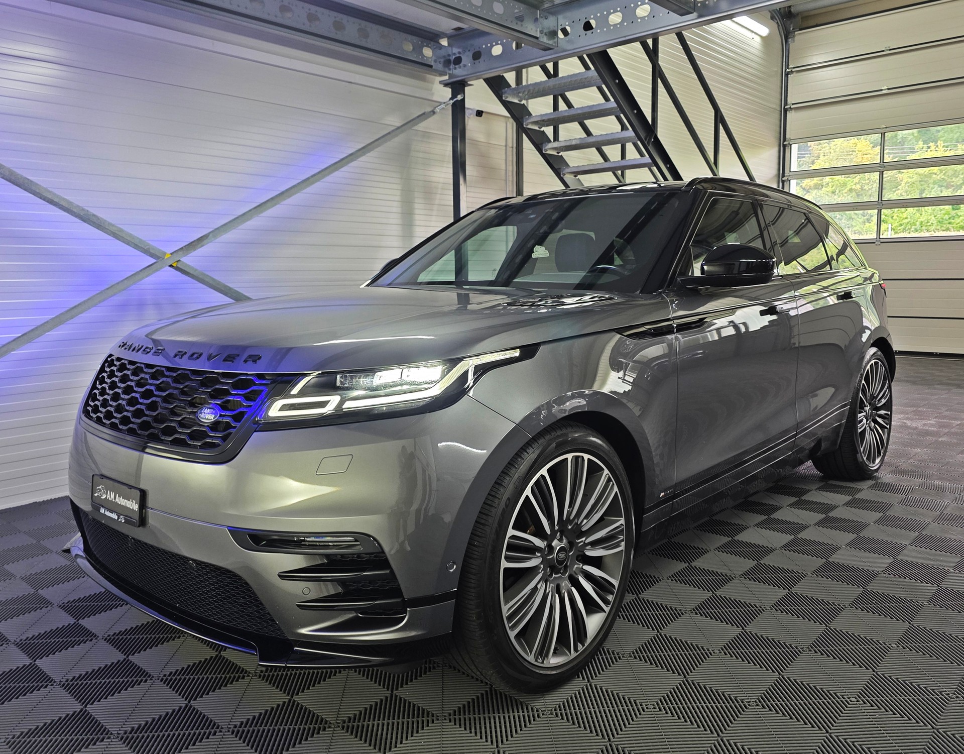 LAND ROVER R-Dynamic D 275 SE Automatic-image-10