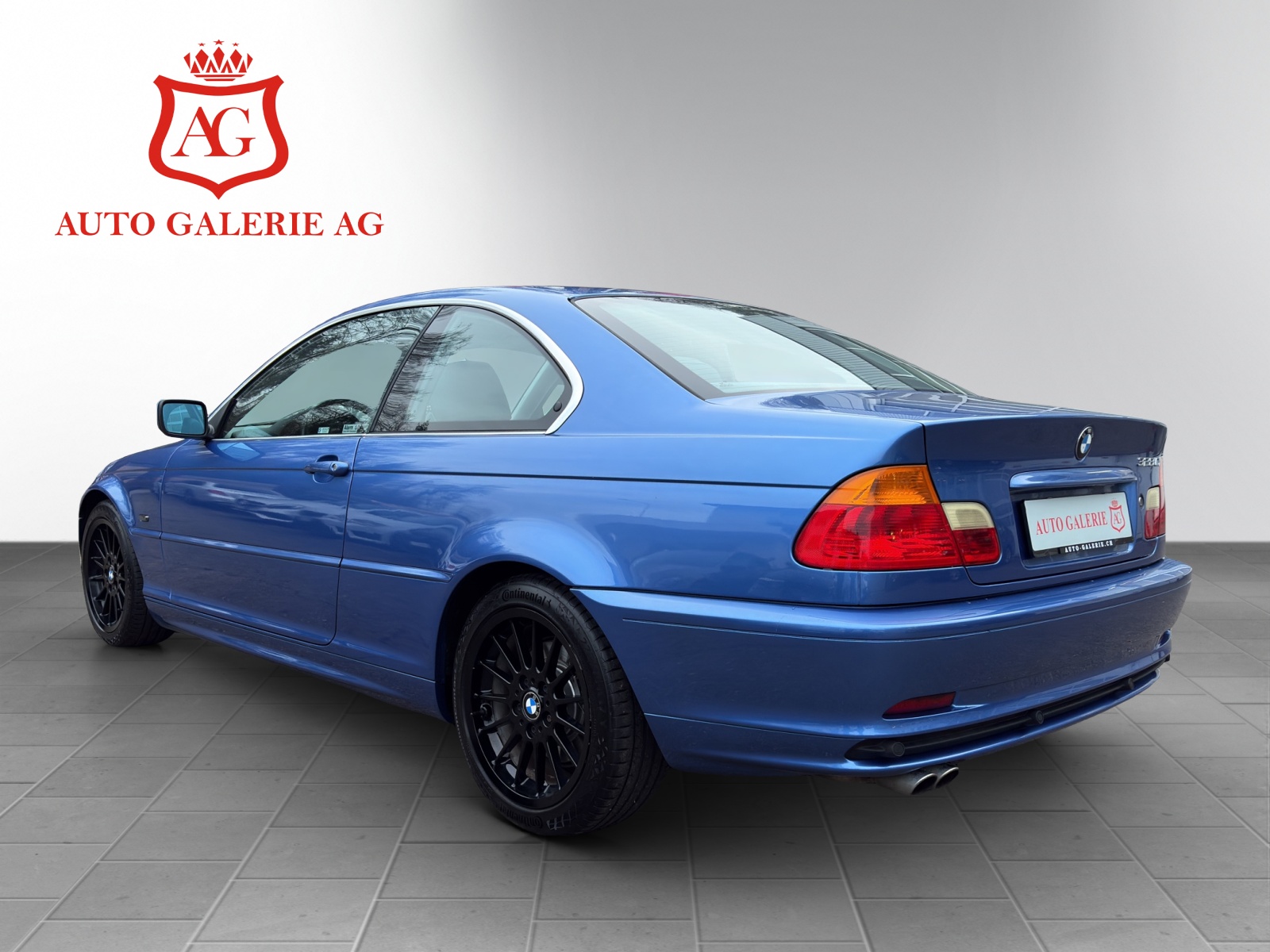 BMW 328Ci Coupé-showroom-element-2