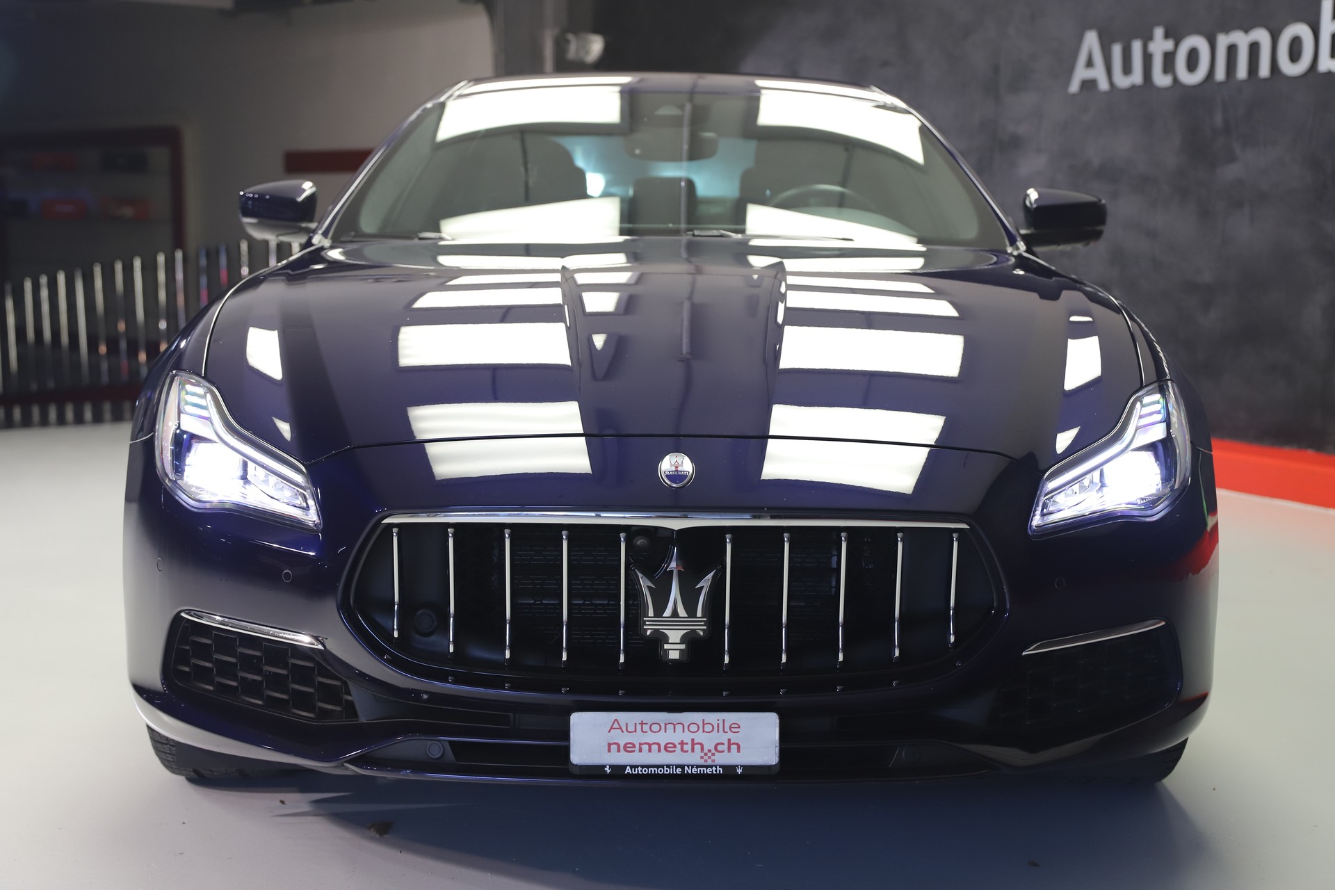 MASERATI Quattroporte 3.0 V6 S Q4 GranLusso Automatica-showroom-element-3