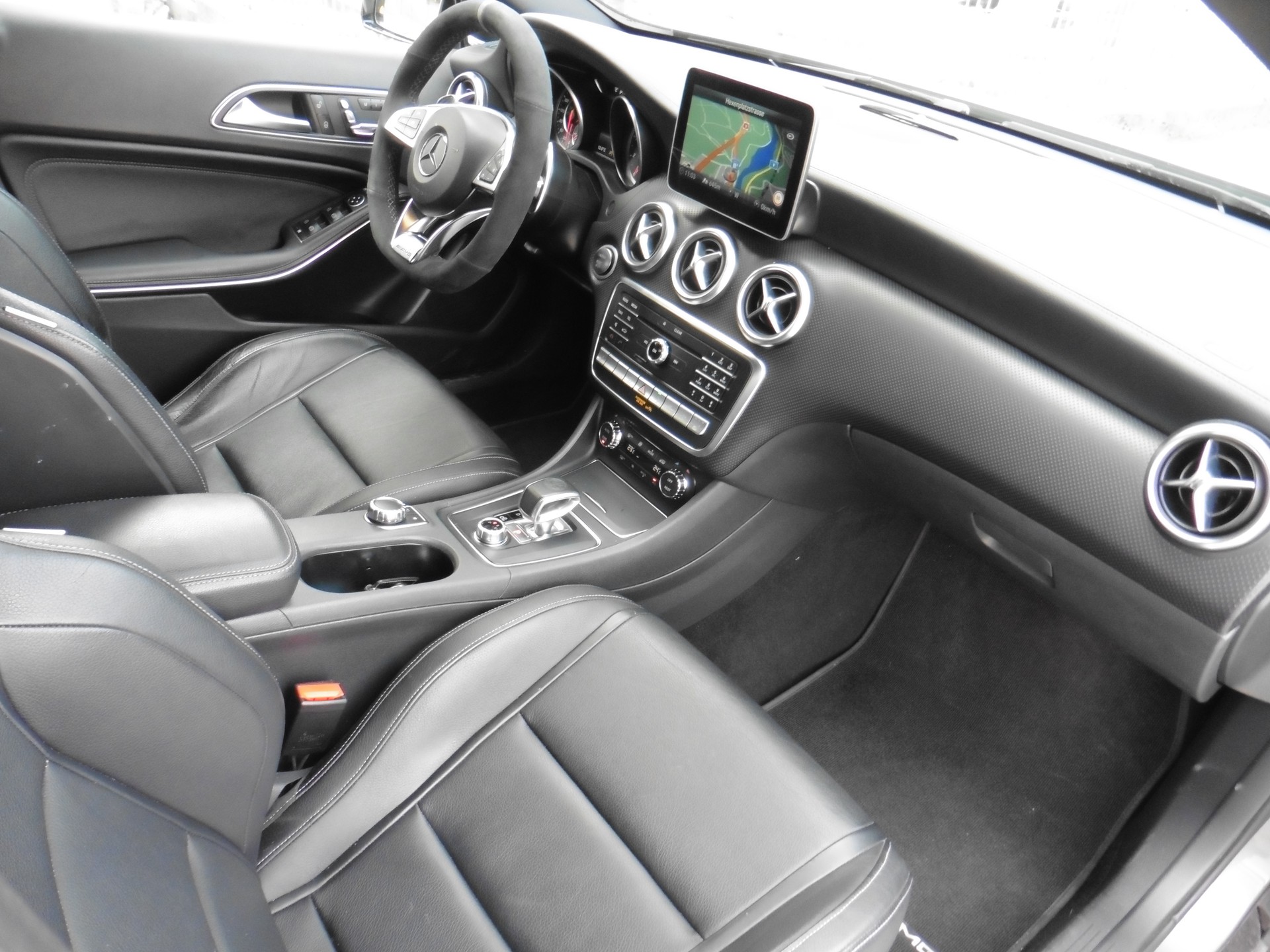 MERCEDES-BENZ A 45 AMG 4Matic Speedshift 7G-DCT-image-22
