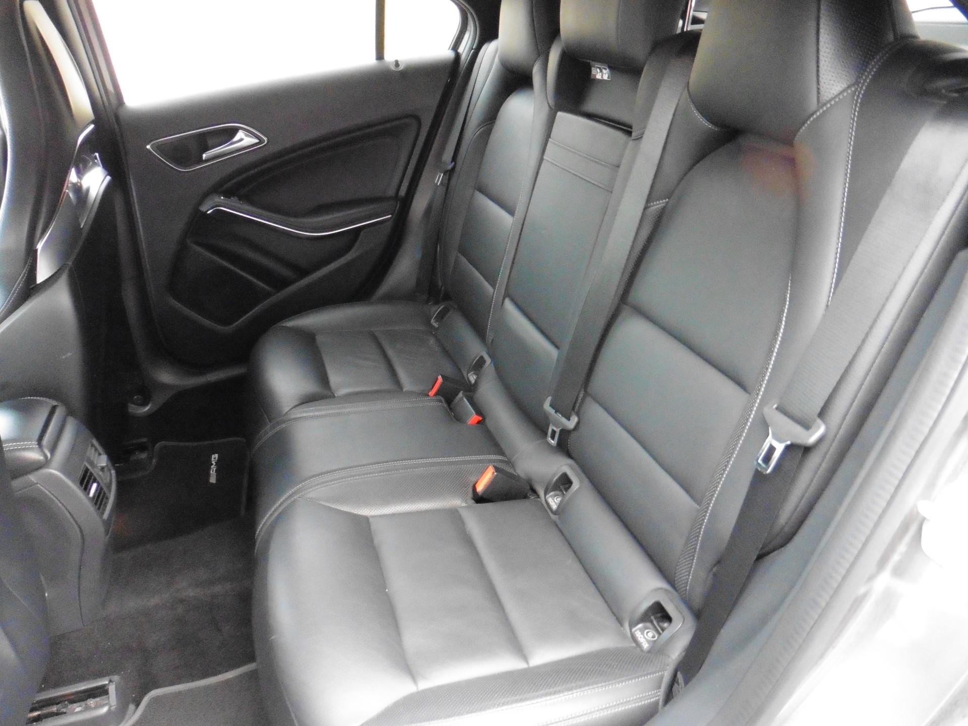MERCEDES-BENZ A 45 AMG 4Matic Speedshift 7G-DCT-image-26