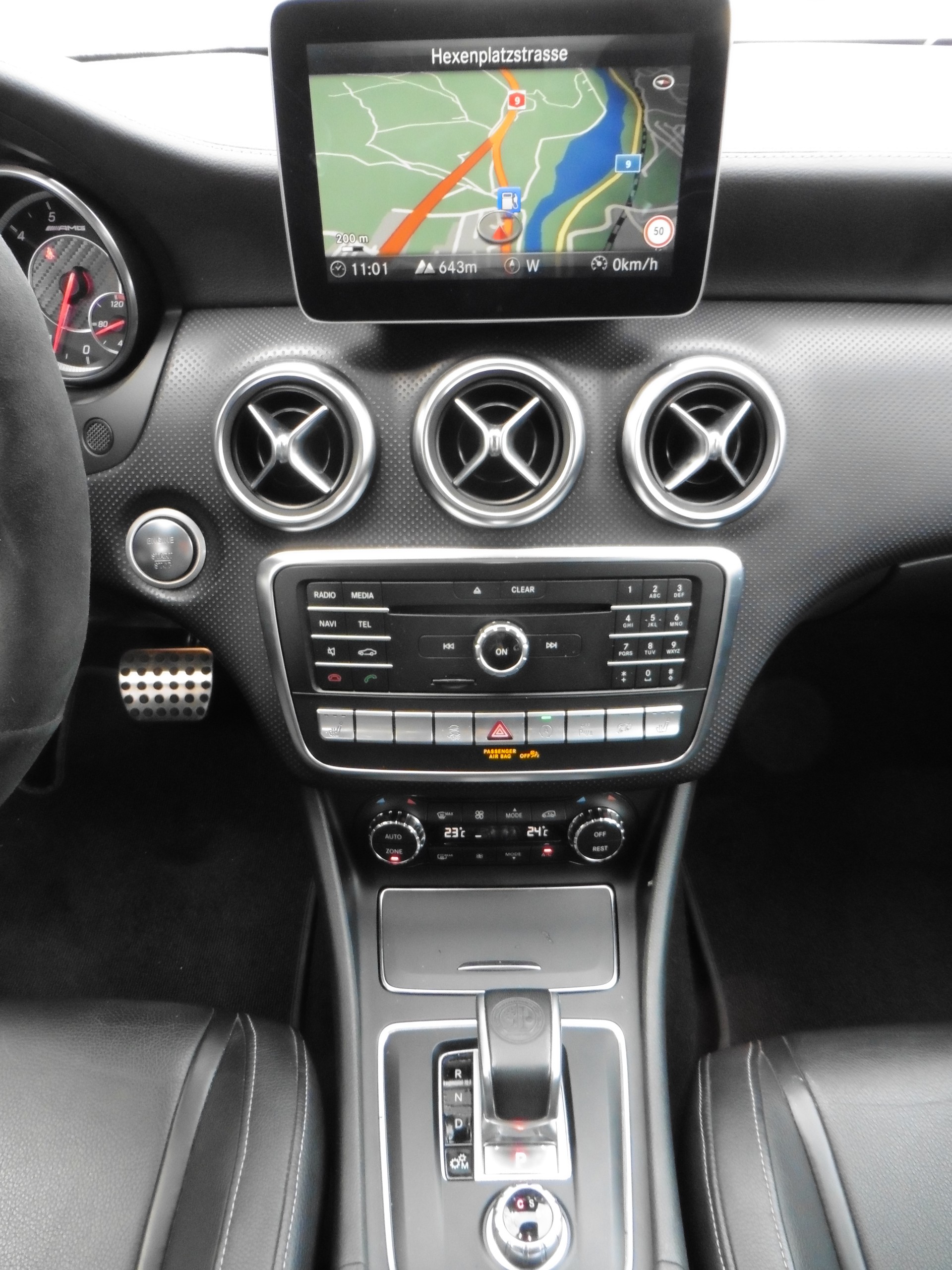 MERCEDES-BENZ A 45 AMG 4Matic Speedshift 7G-DCT-image-12