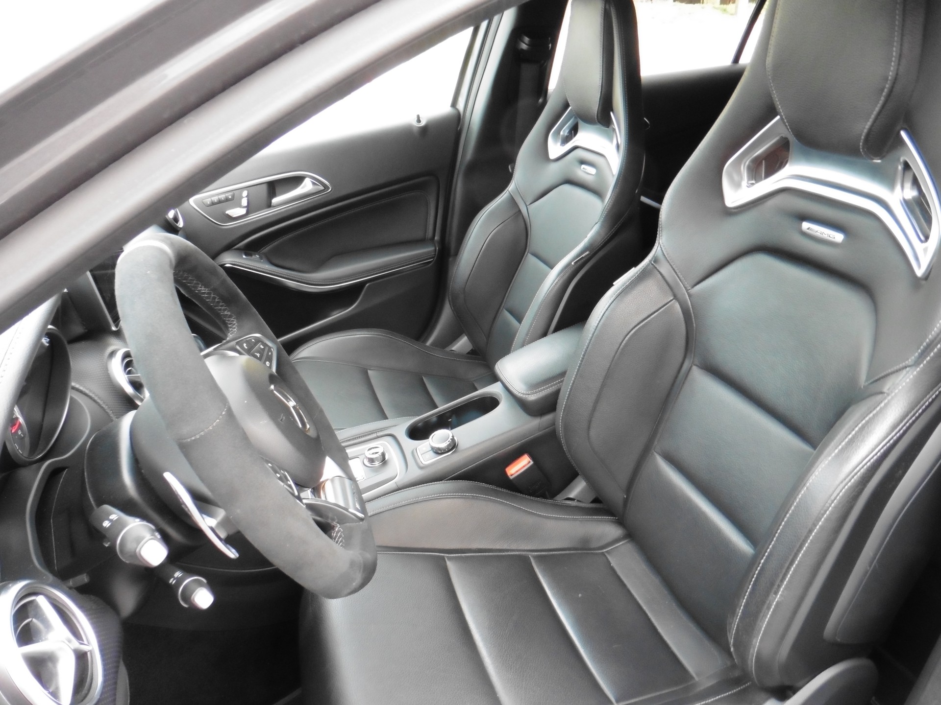 MERCEDES-BENZ A 45 AMG 4Matic Speedshift 7G-DCT-image-21