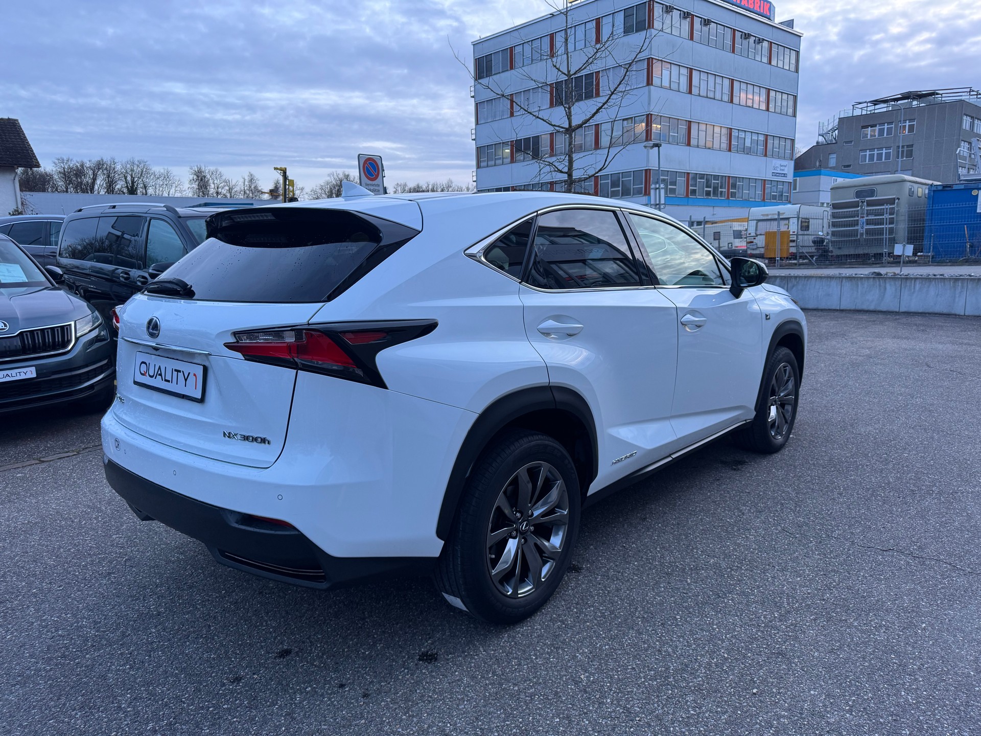 LEXUS NX 300h F-Sport E-Four Automatic-image-3