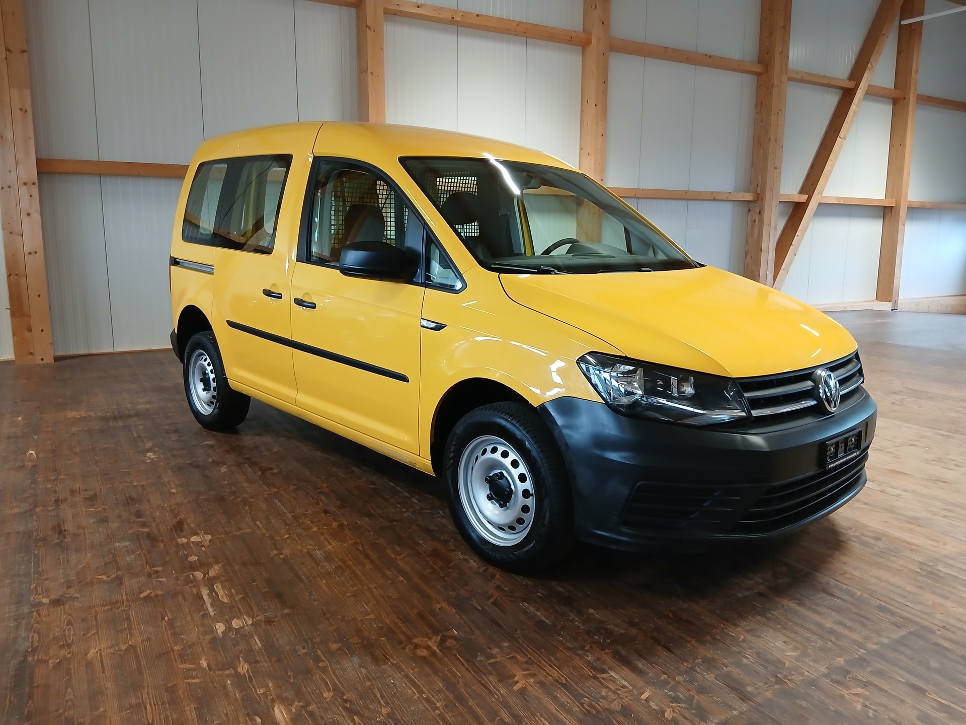 VW Caddy 2.0TDI 4Motion BlueMotion Technology-showroom-element-2