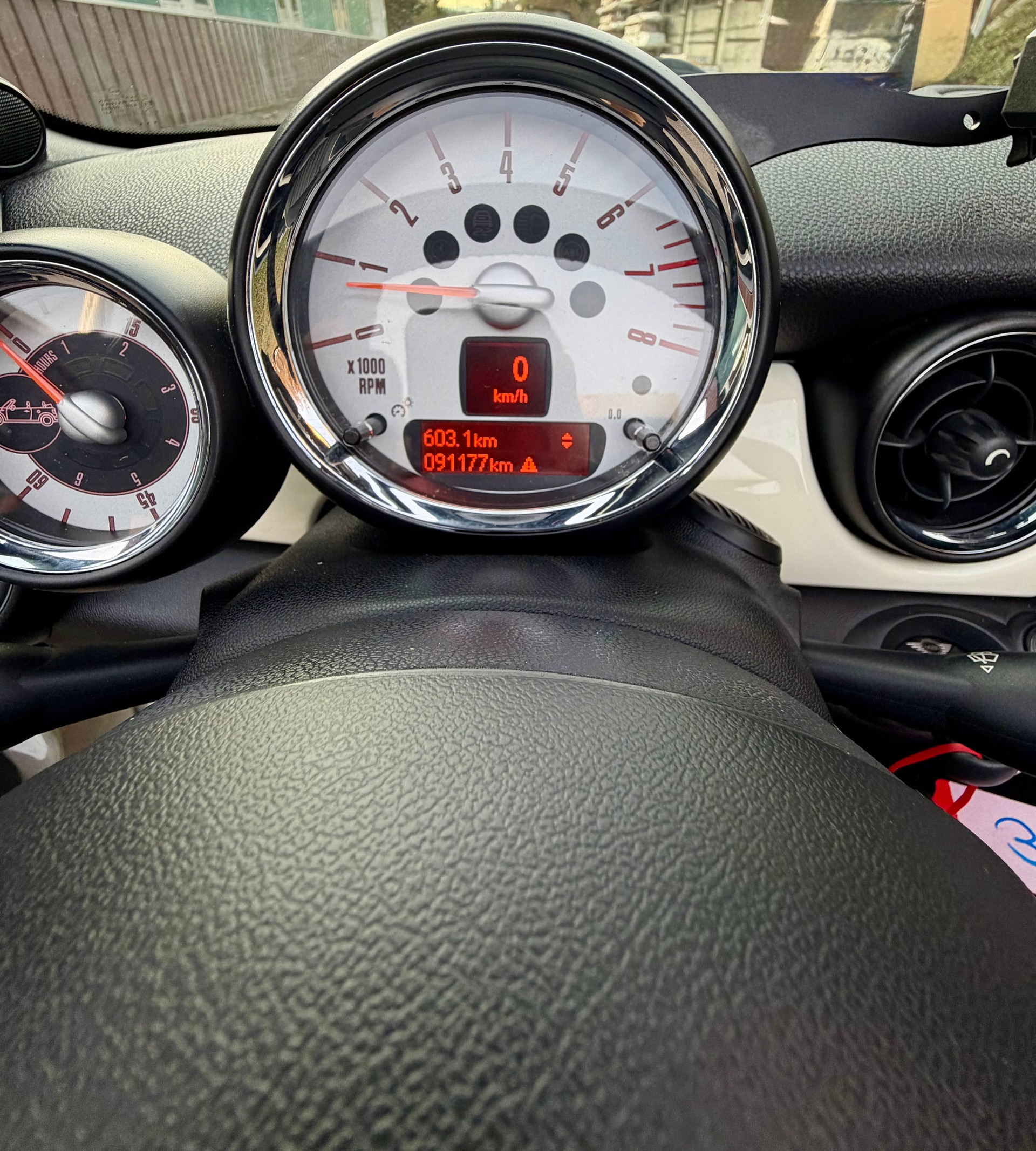 MINI Cooper S Cabriolet-image-9