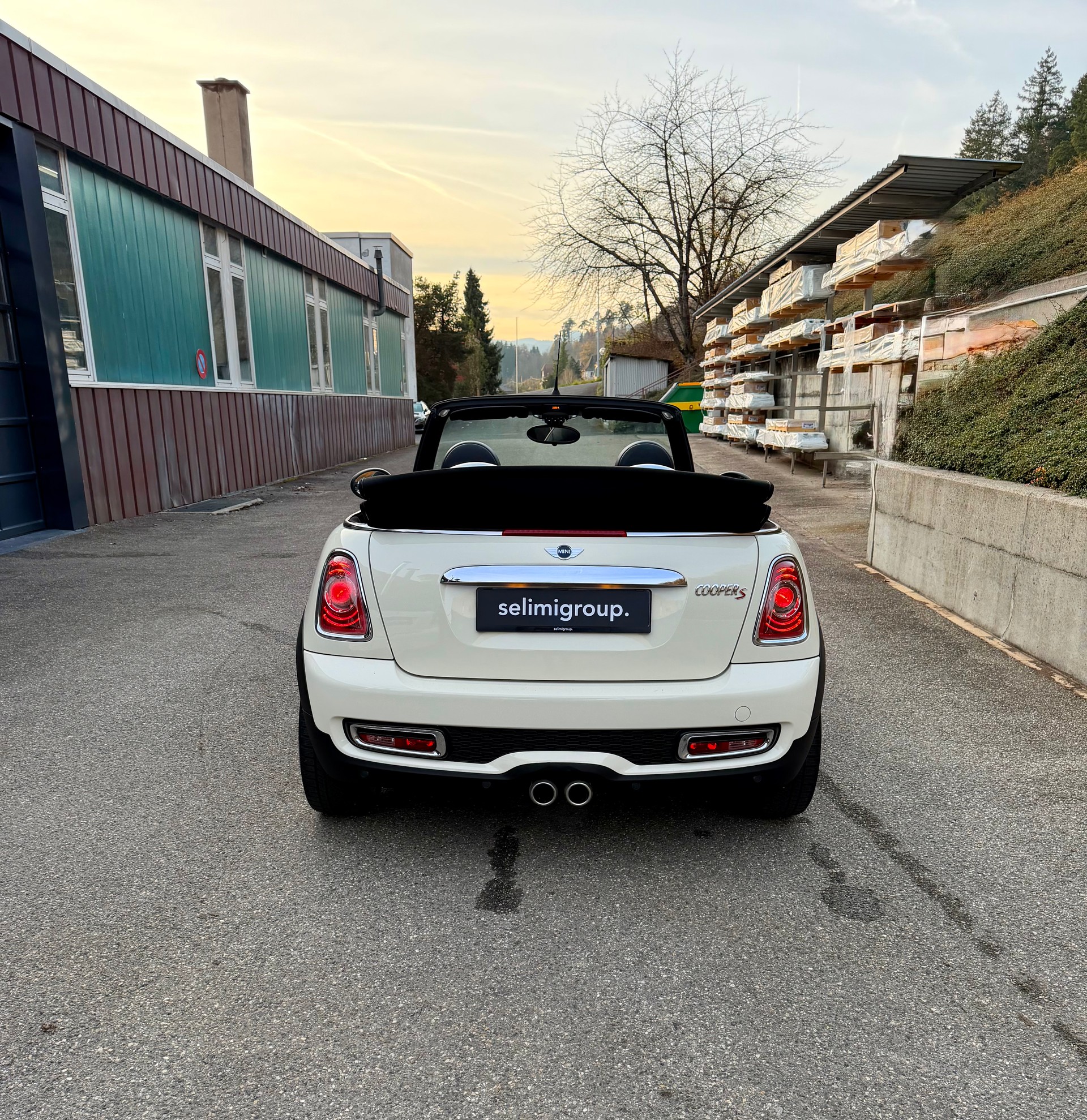 MINI Cooper S Cabriolet-image-4