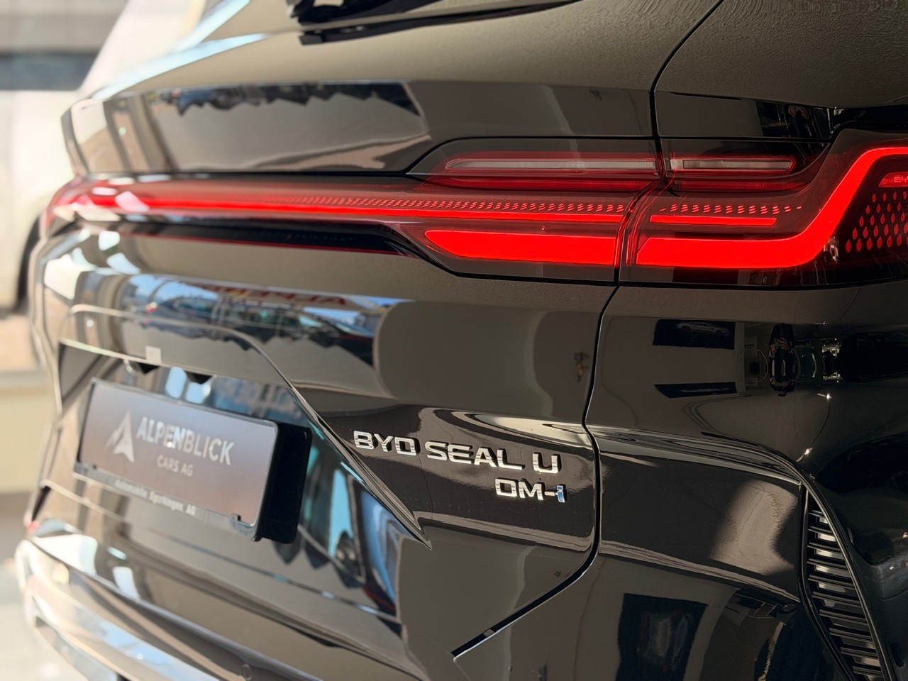 BYD Seal U DM-i Design AWD-image-6