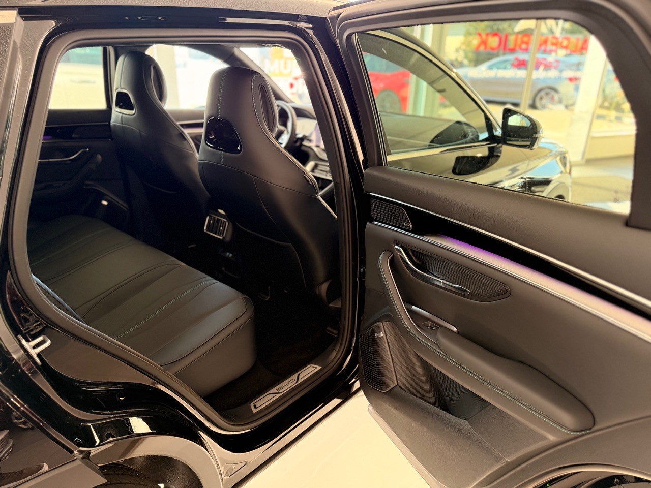 BYD Seal U DM-i Design AWD-image-17