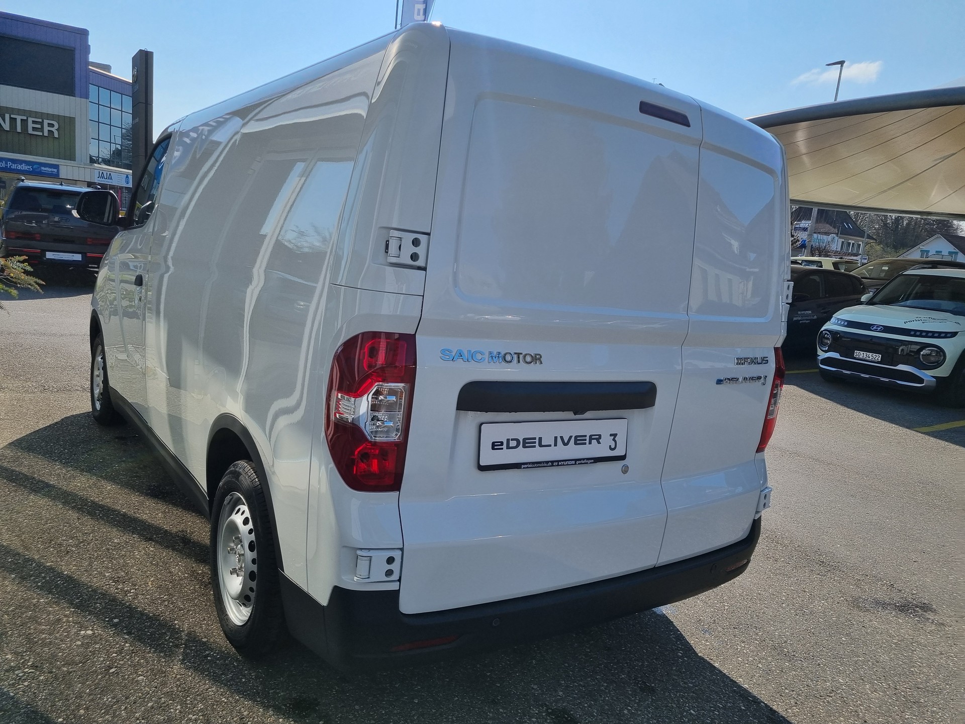MAXUS eDELIVER 3 Kastenaufbau L1H1 50kWh-image-6