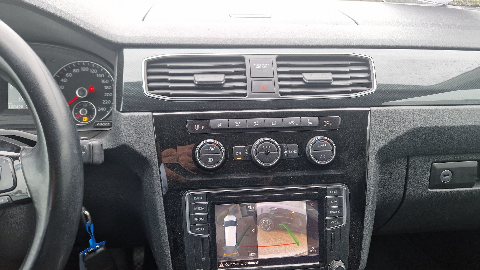 VW Caddy 1.4 TSI Highline DSG-image-9