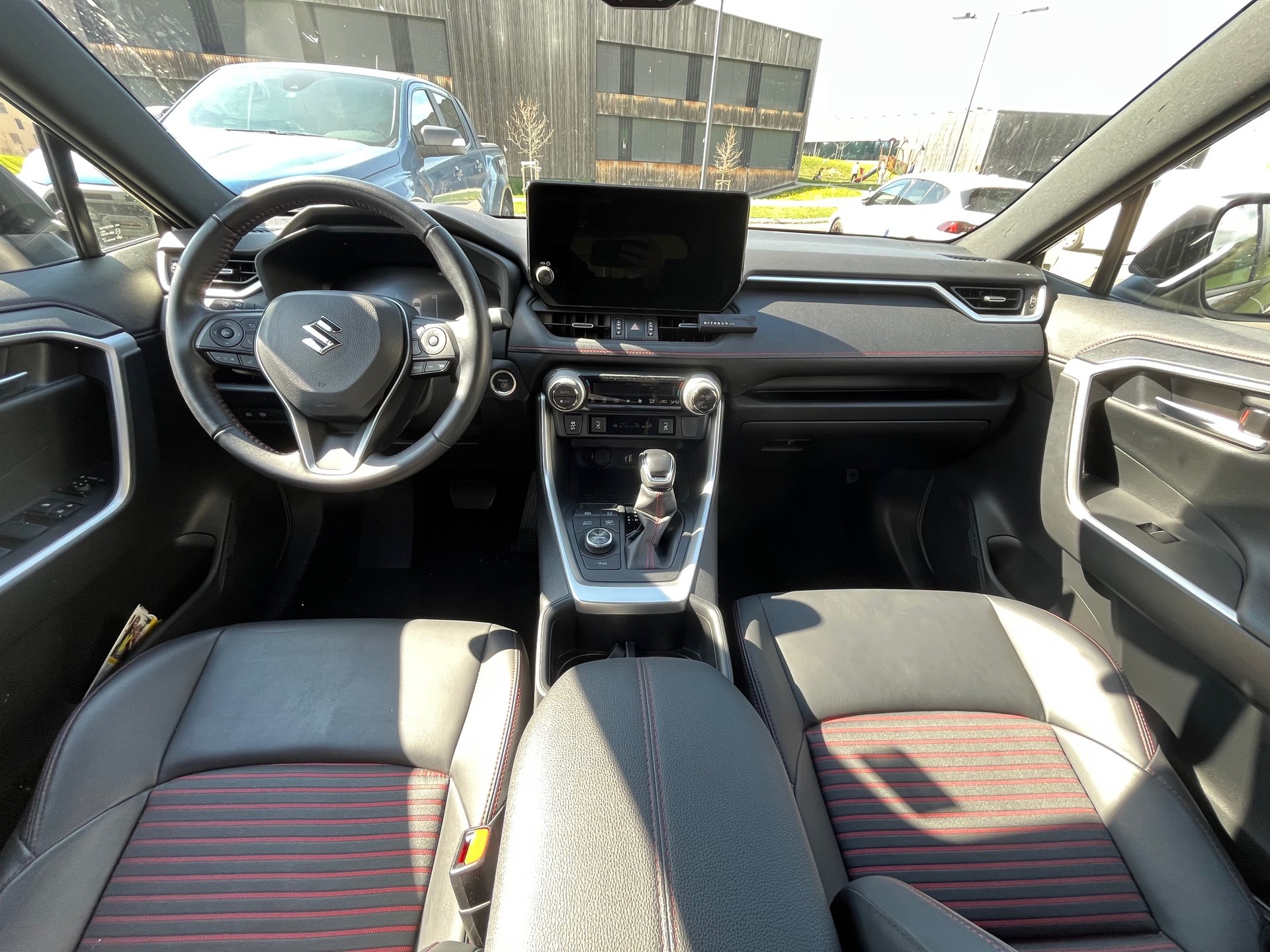 SUZUKI Across 2.5 Plug-in-Hybrid Compact Top E-CVT-image-5