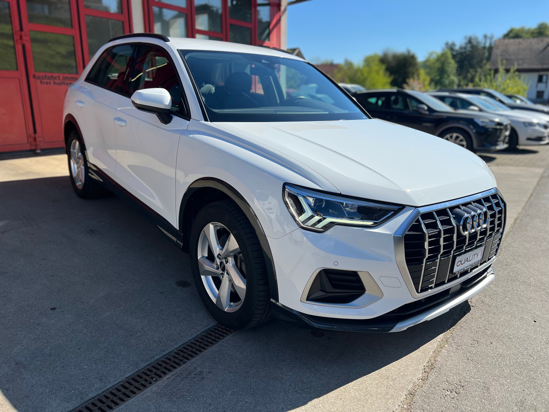 AUDI Q3 40 TDI advanced quattro S-tronic-image-7
