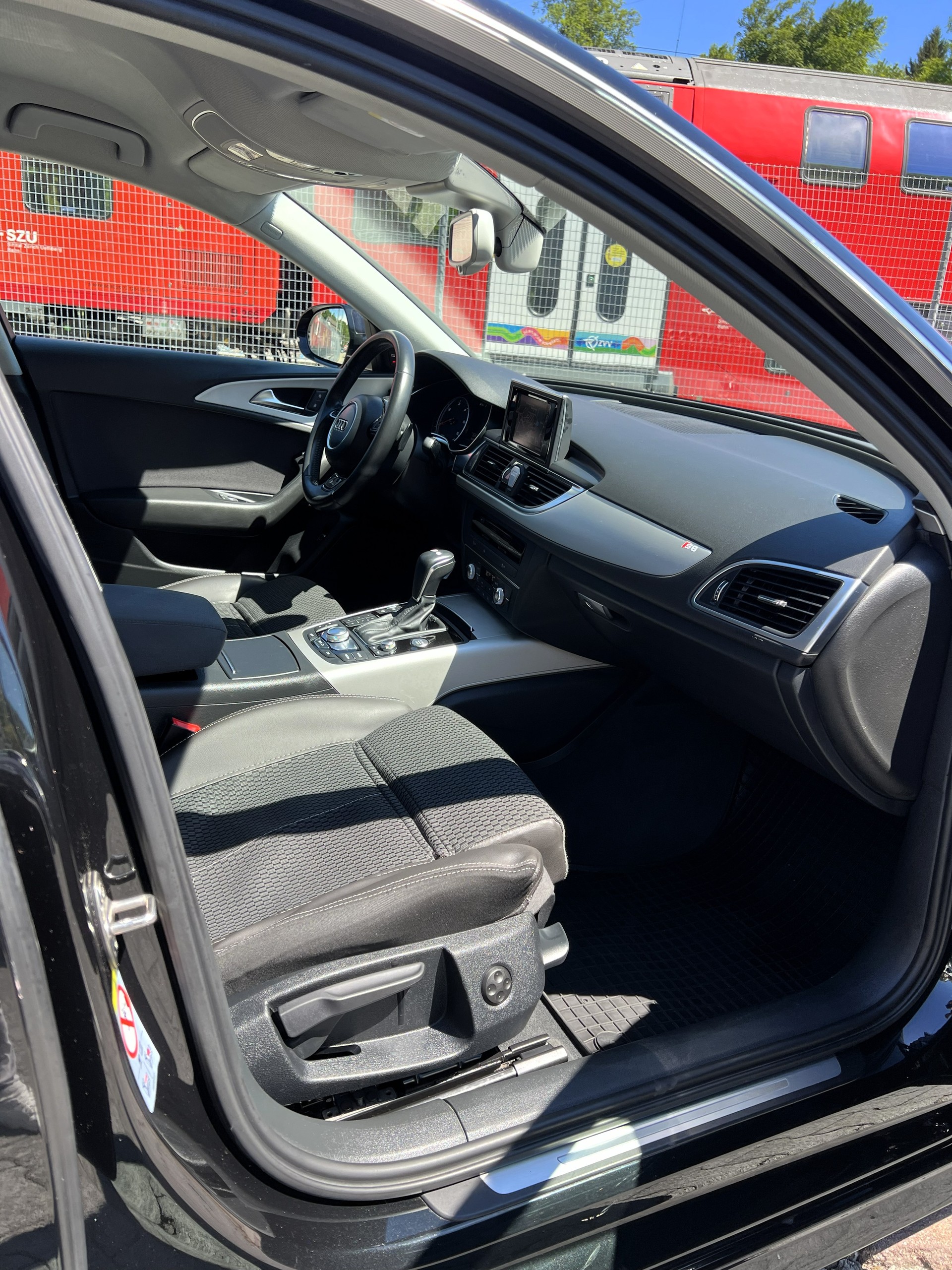 AUDI A6 Limousine 2.0 TDI S-tronic-image-14