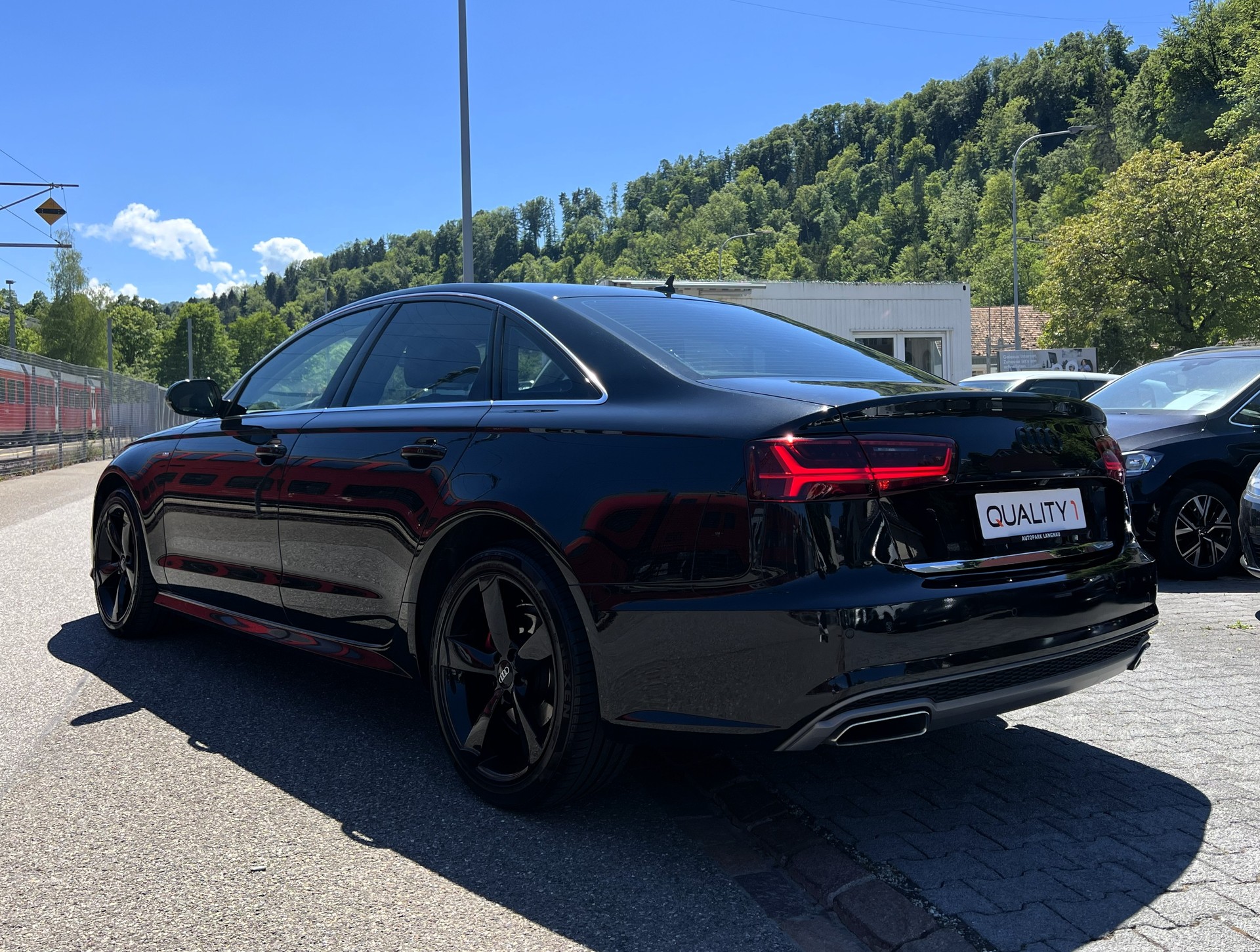 AUDI A6 Limousine 2.0 TDI S-tronic-showroom-element-2