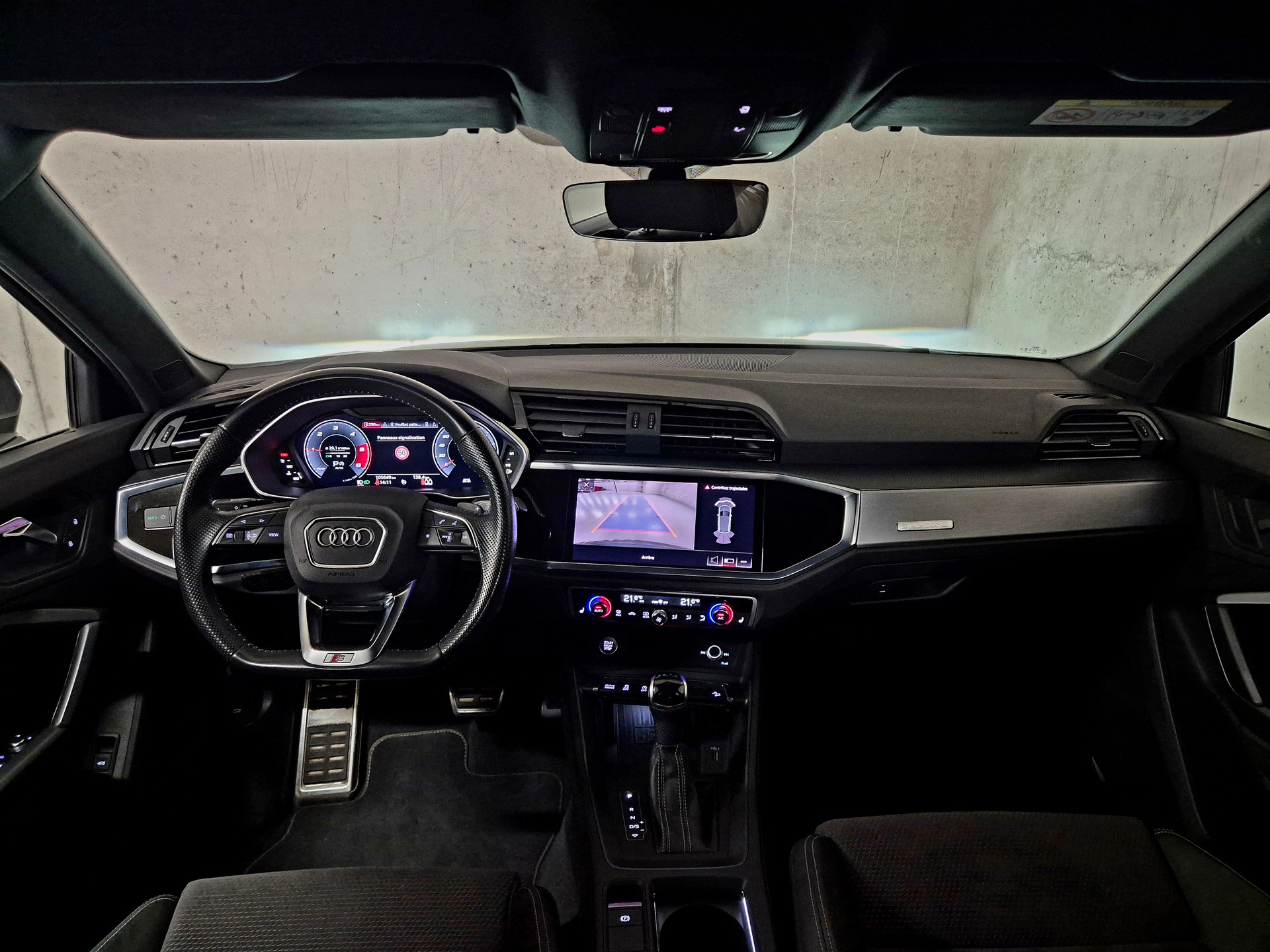 AUDI Q3 40 TDI Attraction quattro S-tronic-image-8
