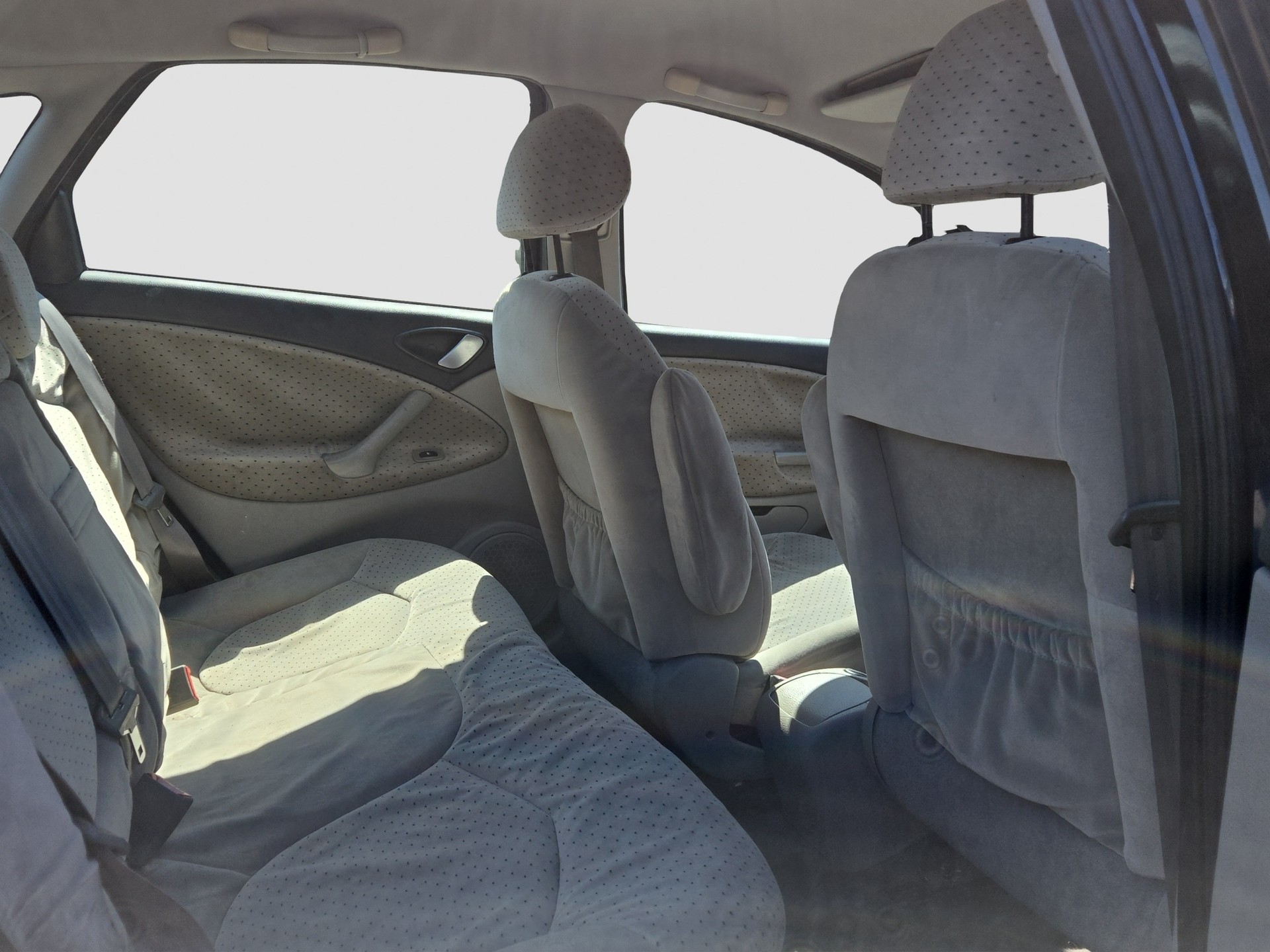 CITROEN C5 Berline 2.0i 16V SX-image-7