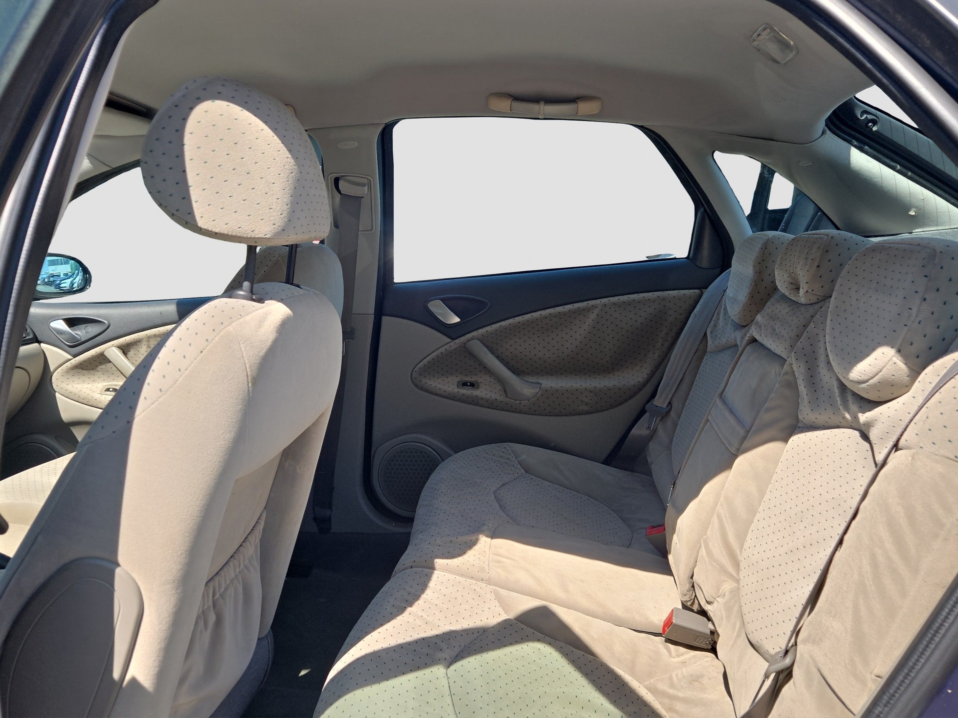 CITROEN C5 Berline 2.0i 16V SX-image-11