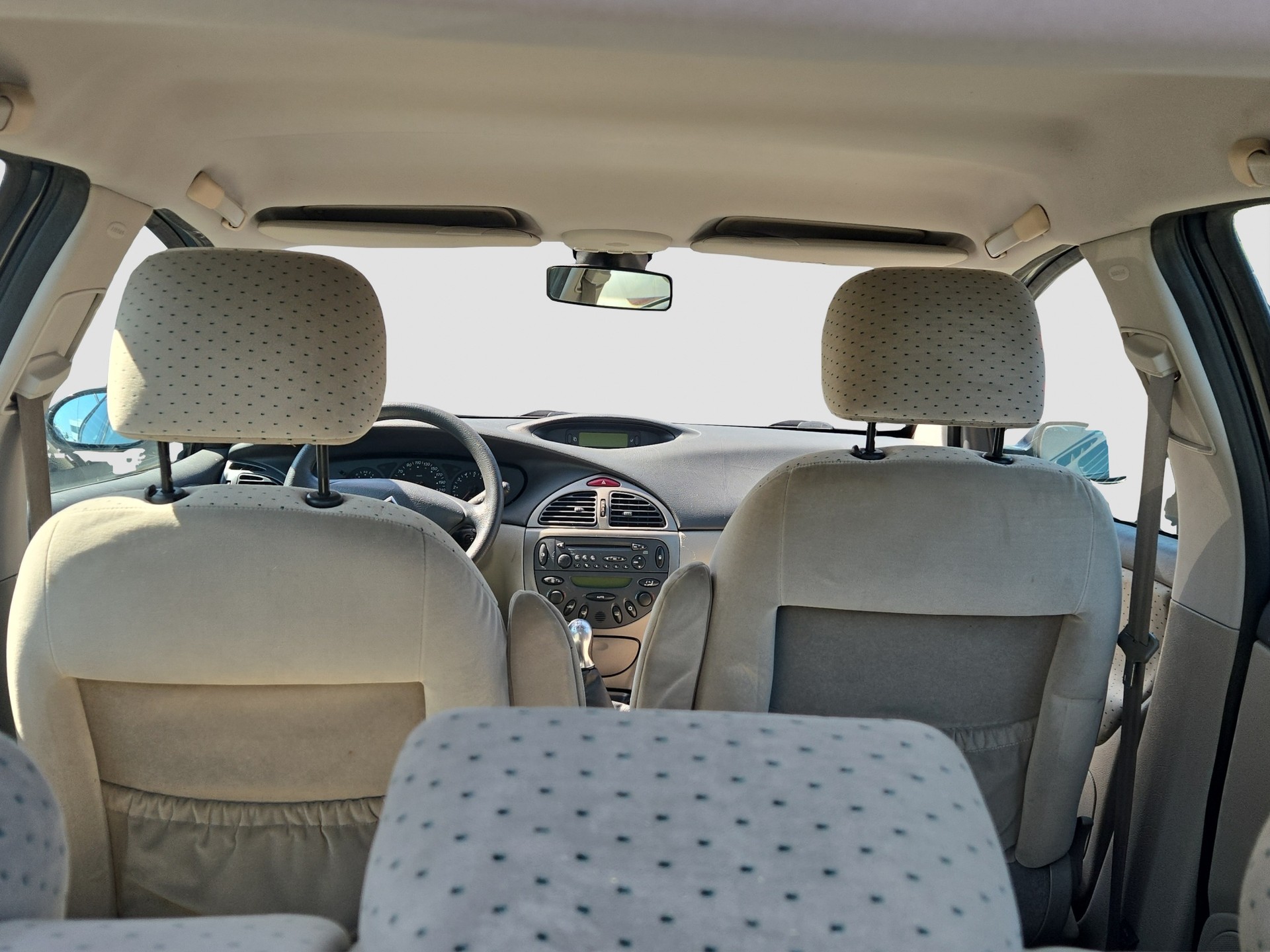 CITROEN C5 Berline 2.0i 16V SX-image-14