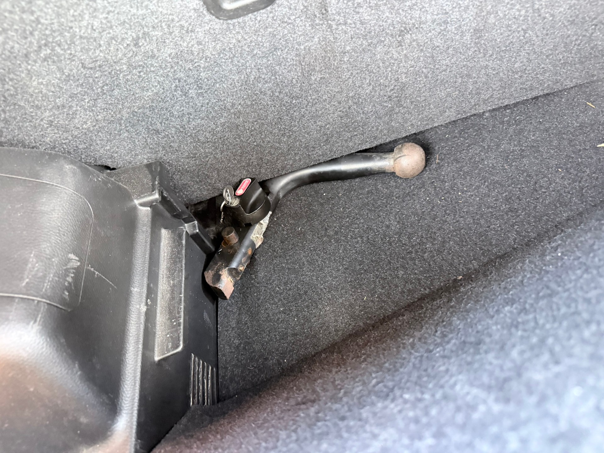 SUZUKI Swift 1.2i 16V GL Top 4x4-image-13