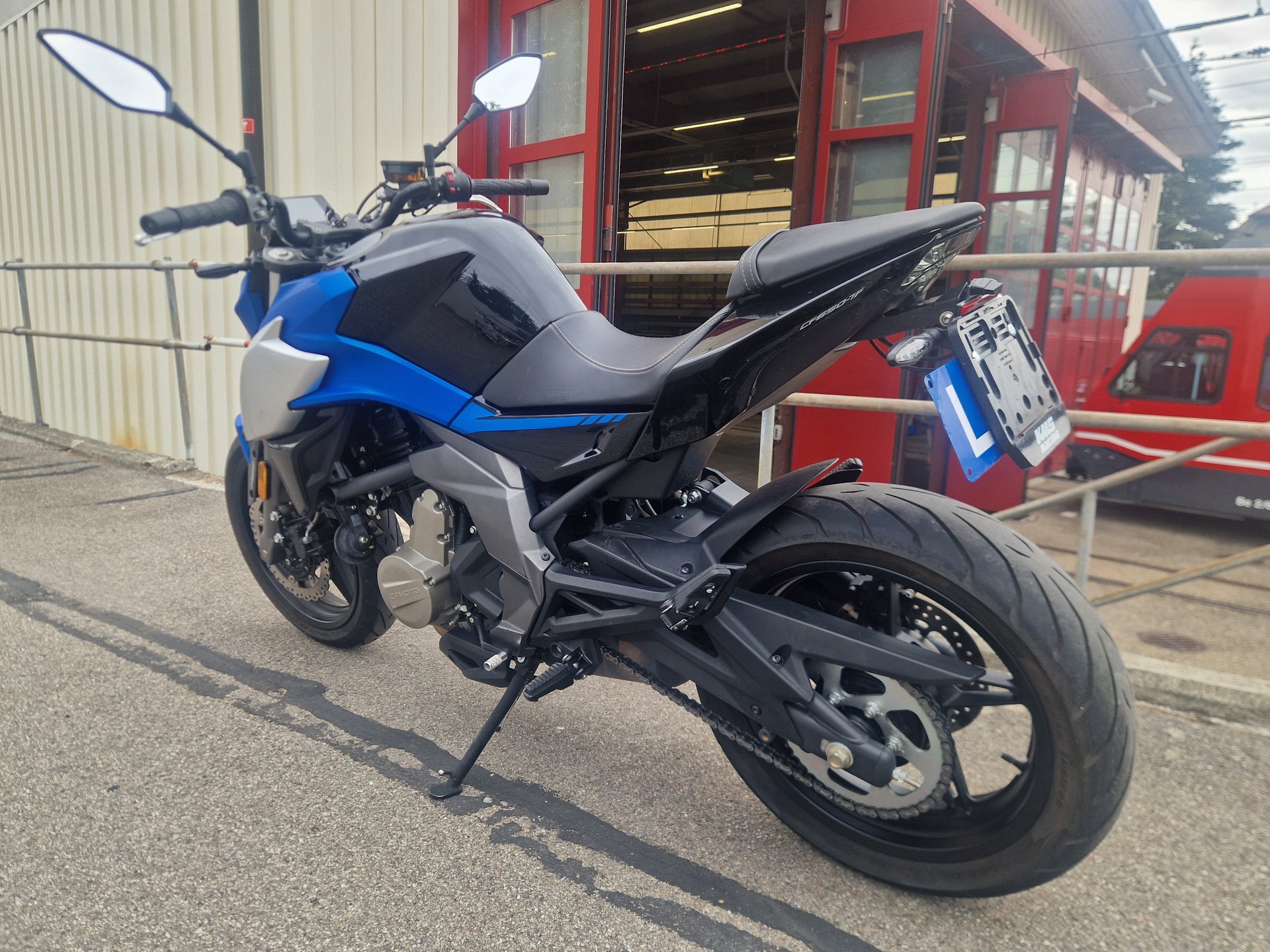 CF MOTO 650 NK (35kW)-image-5
