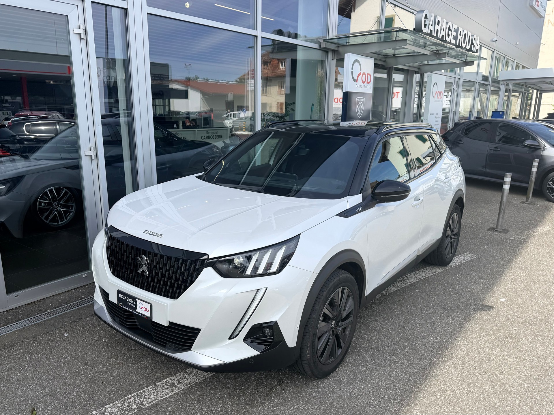 PEUGEOT 2008 1.2 PureTech GT Pack EAT8