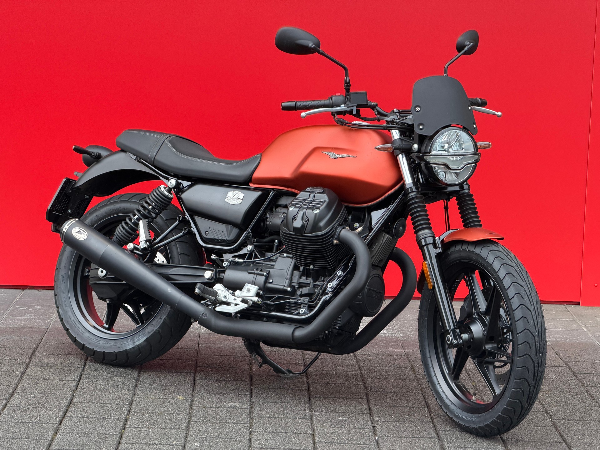 MOTO GUZZI V7 IV 850 Stone-image-1