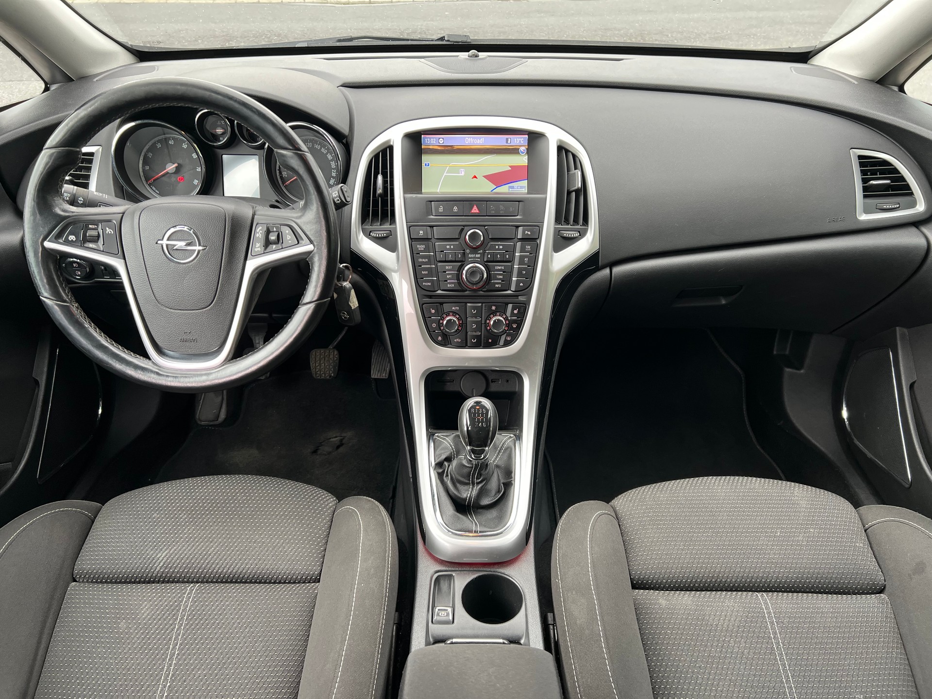 OPEL Astra ST 1.6i 16V Turbo Anniversary Ed.-image-11
