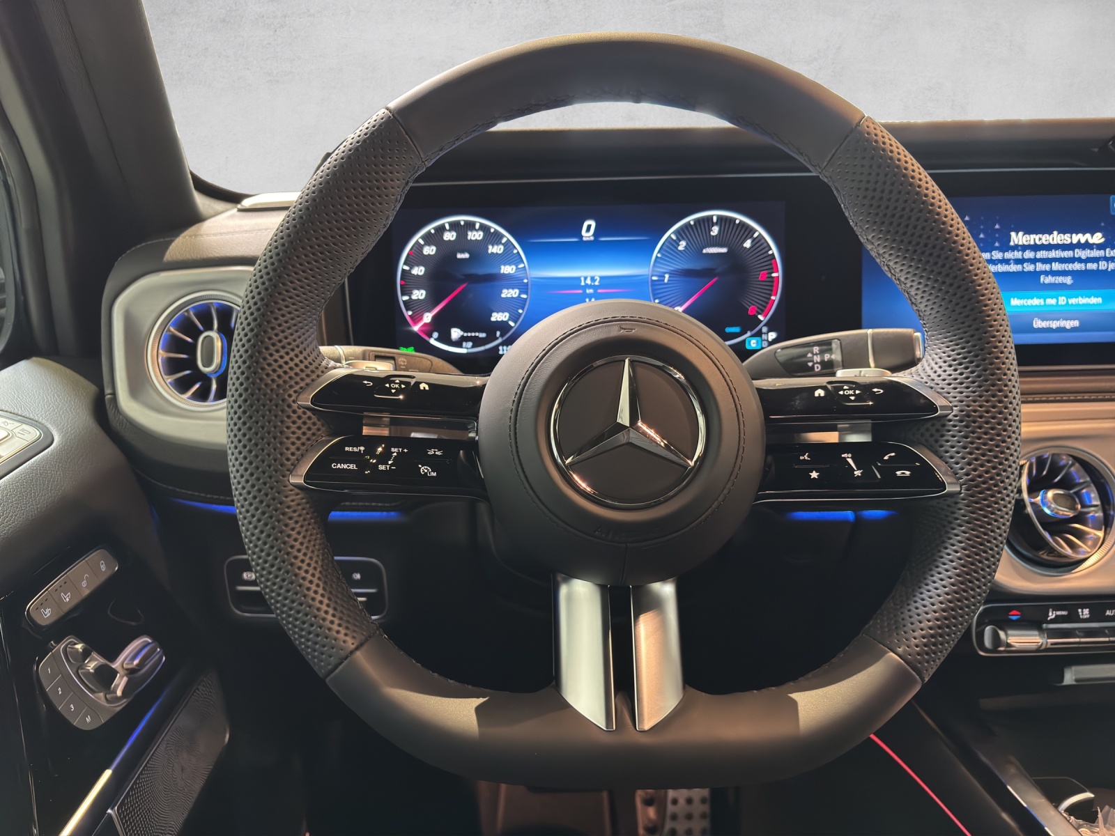 MERCEDES-BENZ G 450d 9G-Tronic-image-10