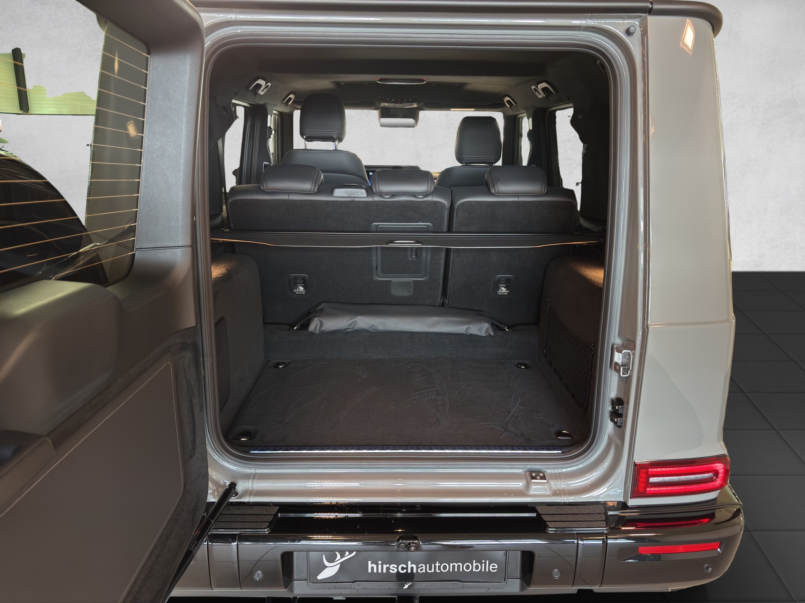 MERCEDES-BENZ G 450d 9G-Tronic-image-11