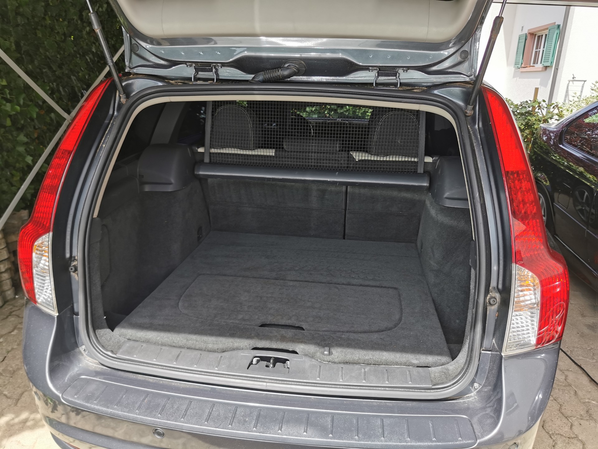 VOLVO V50 T5 Summum R-Design AWD-image-7
