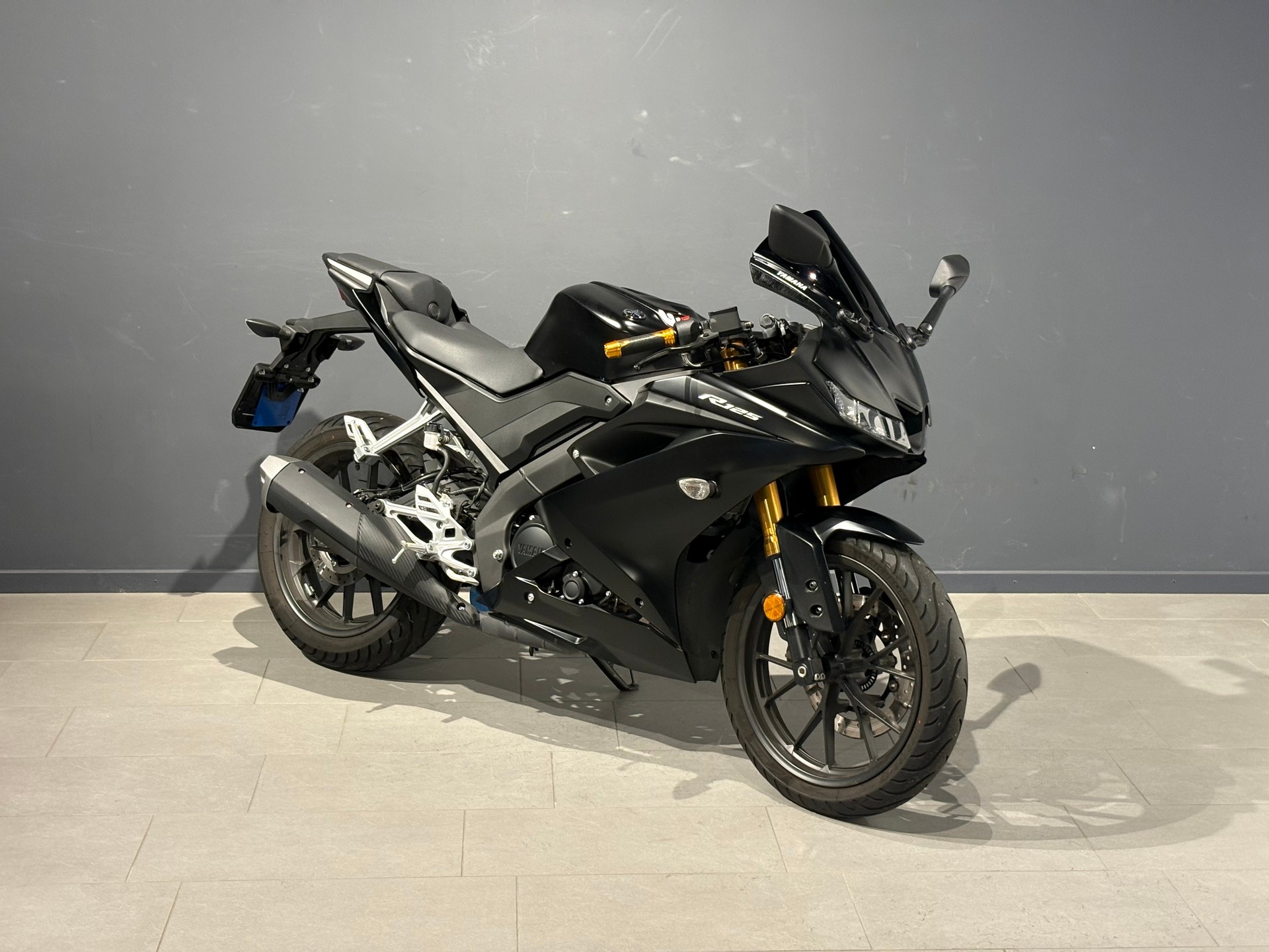 YAMAHA R 125-showroom-element-1