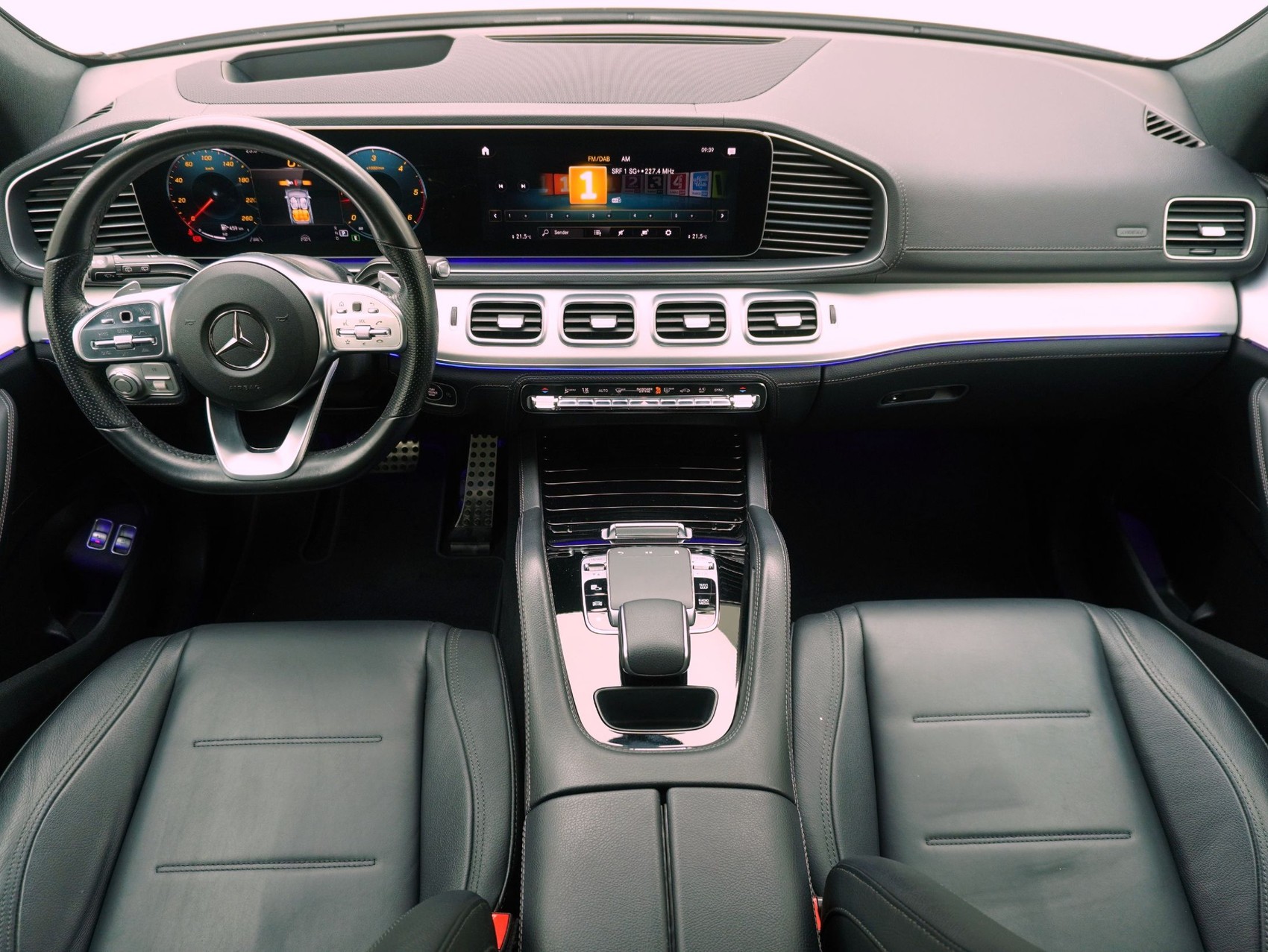 MERCEDES-BENZ GLE-Klasse GLE 350 d AMG Line 4matic-image-13