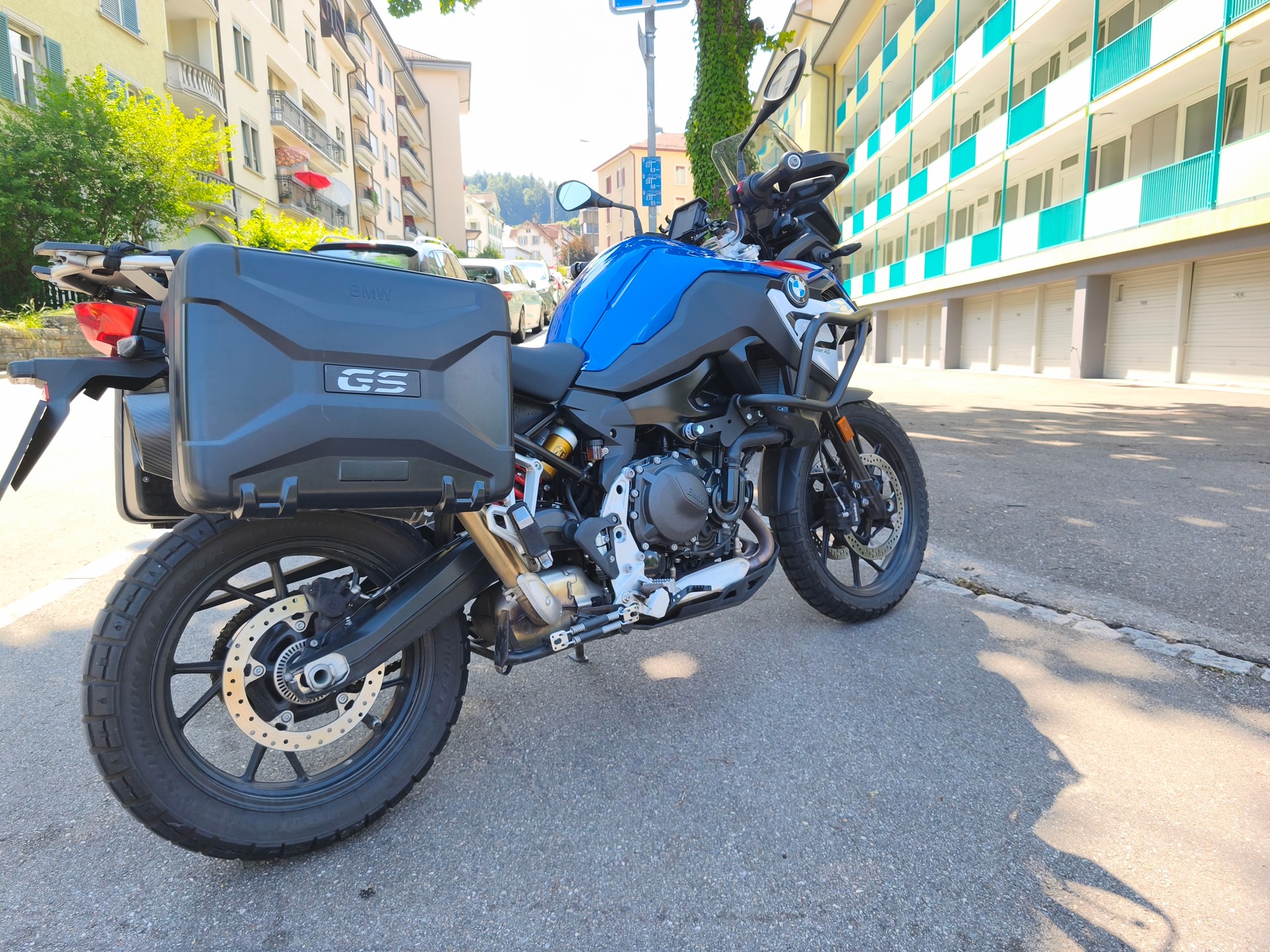 BMW F 800 GS-image-1