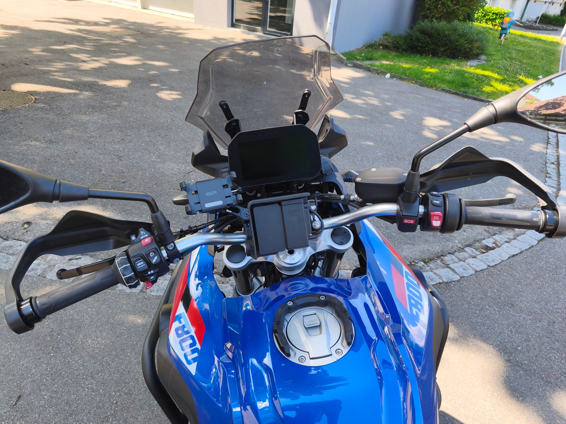 BMW F 800 GS-image-2
