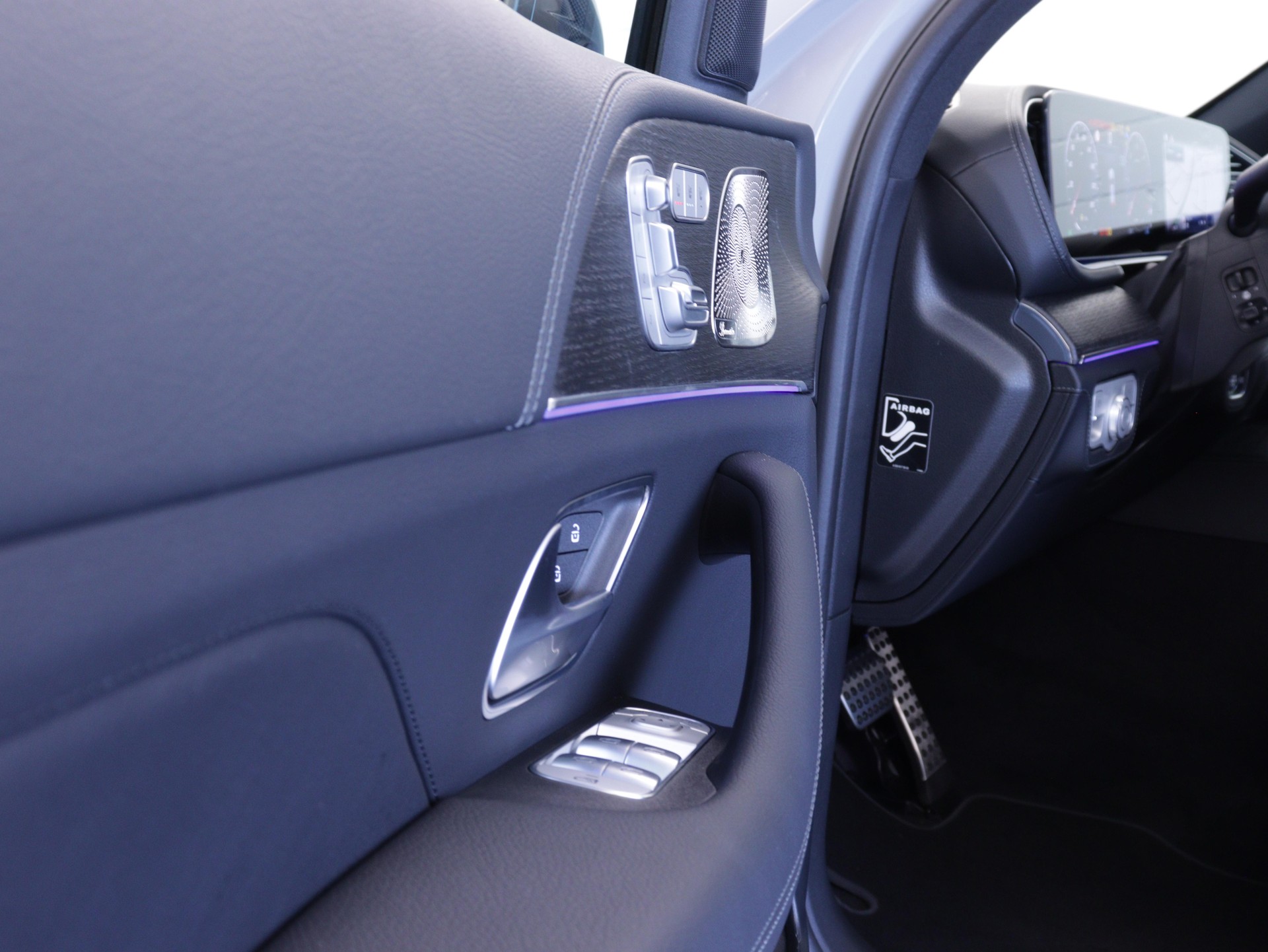 MERCEDES-BENZ GLE 450 d AMG Line 4matic-image-8